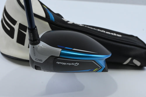 TaylorMade SIM2 Max Driver / 9 Degree / Regular Flex Fujikura Ventus Blue 5 Shaft