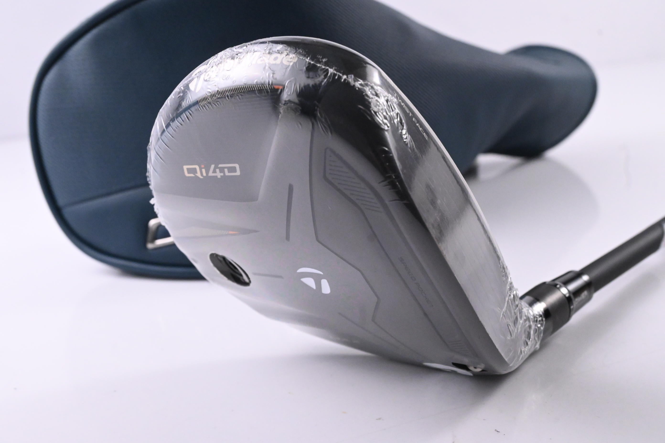 Taylormade Qi4D Max #5 Wood / 18 Degree / Stiff Flex REAX 65 Shaft