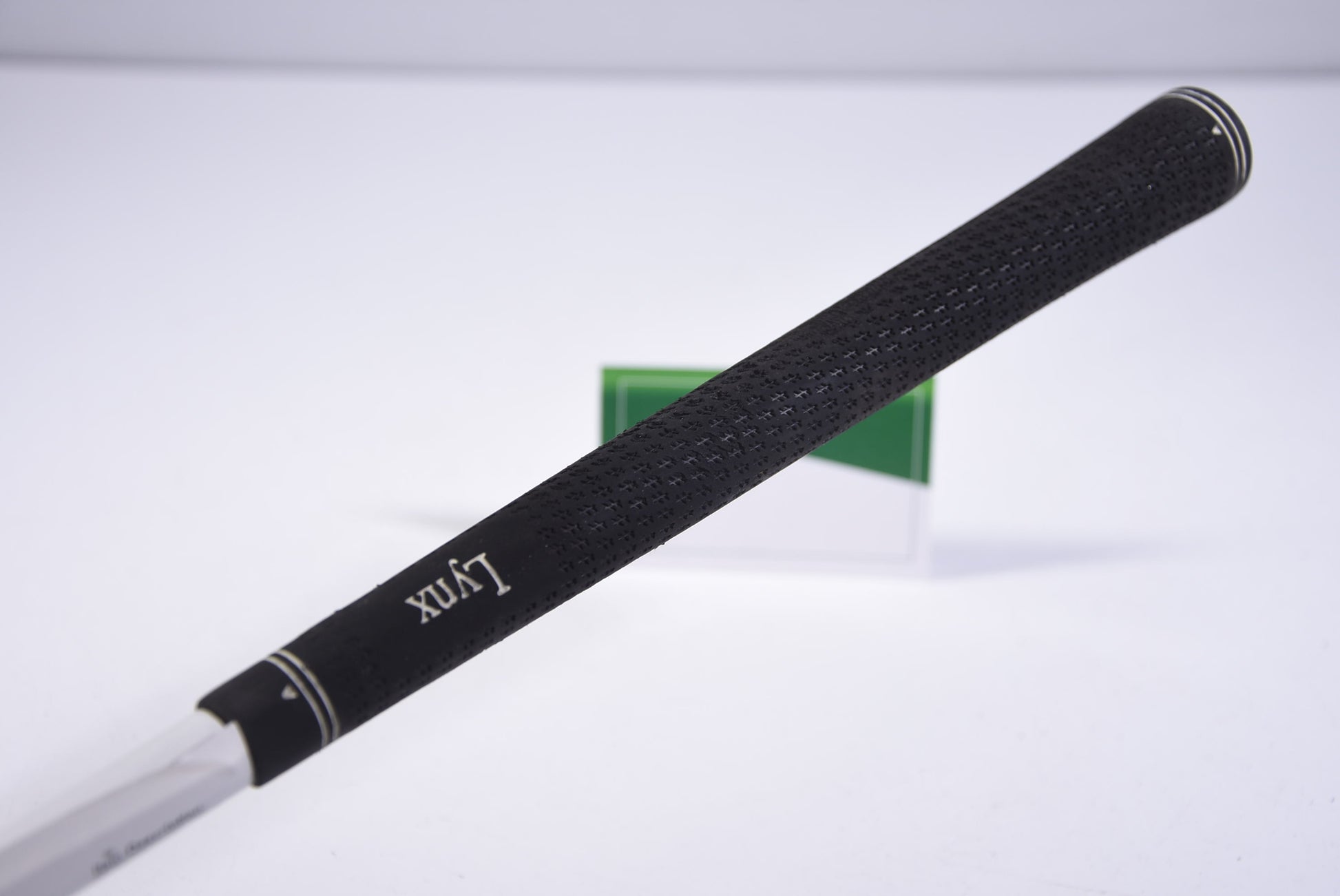 Lynx #9 Iron / 40 Degree / Regular Flex Lynx LK Series Shaft