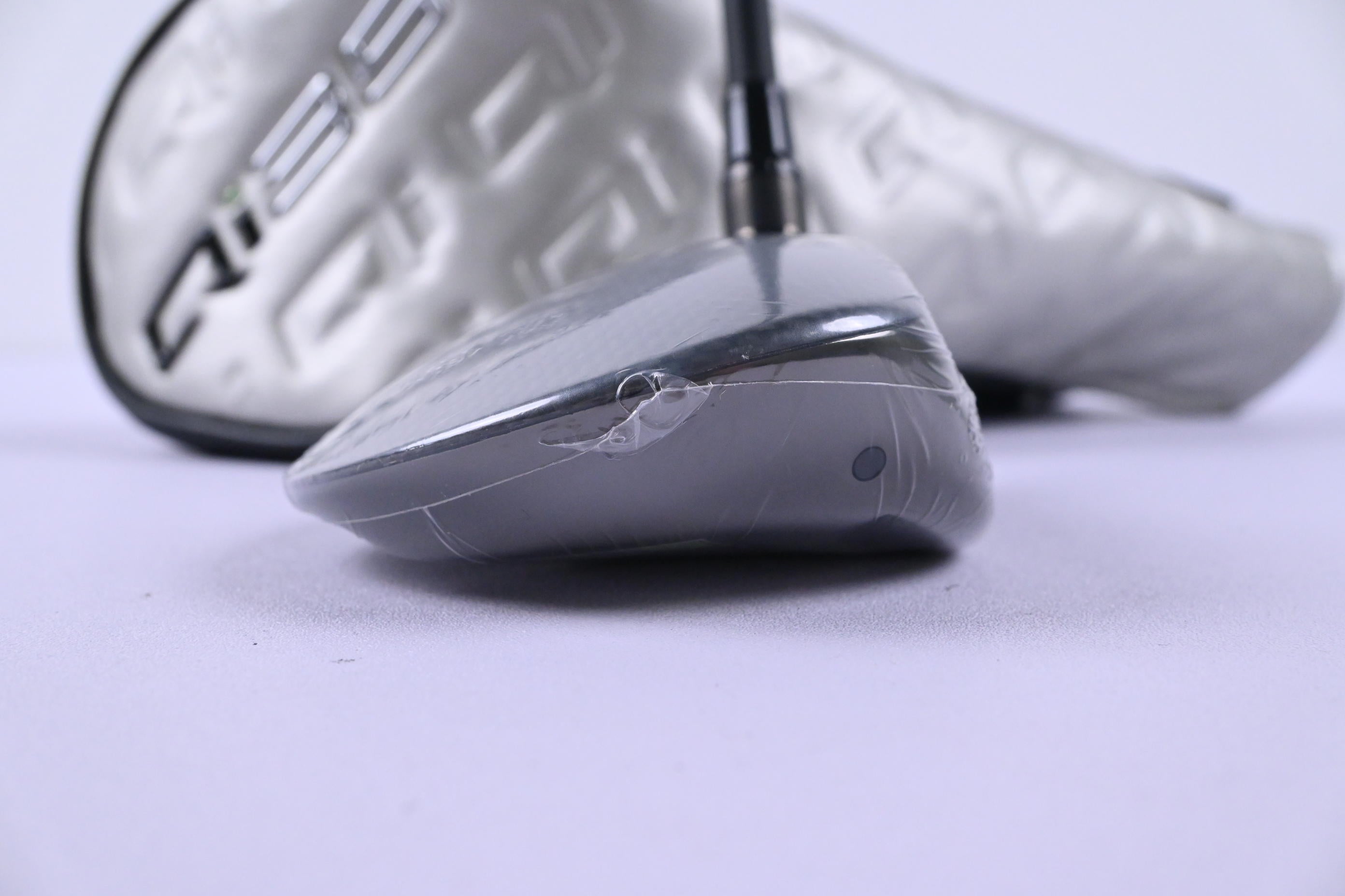 Taylormade Qi35 Tour #7 Wood / 21 Degree / Stiff Flex Kai'li Darkwaves Blue 75