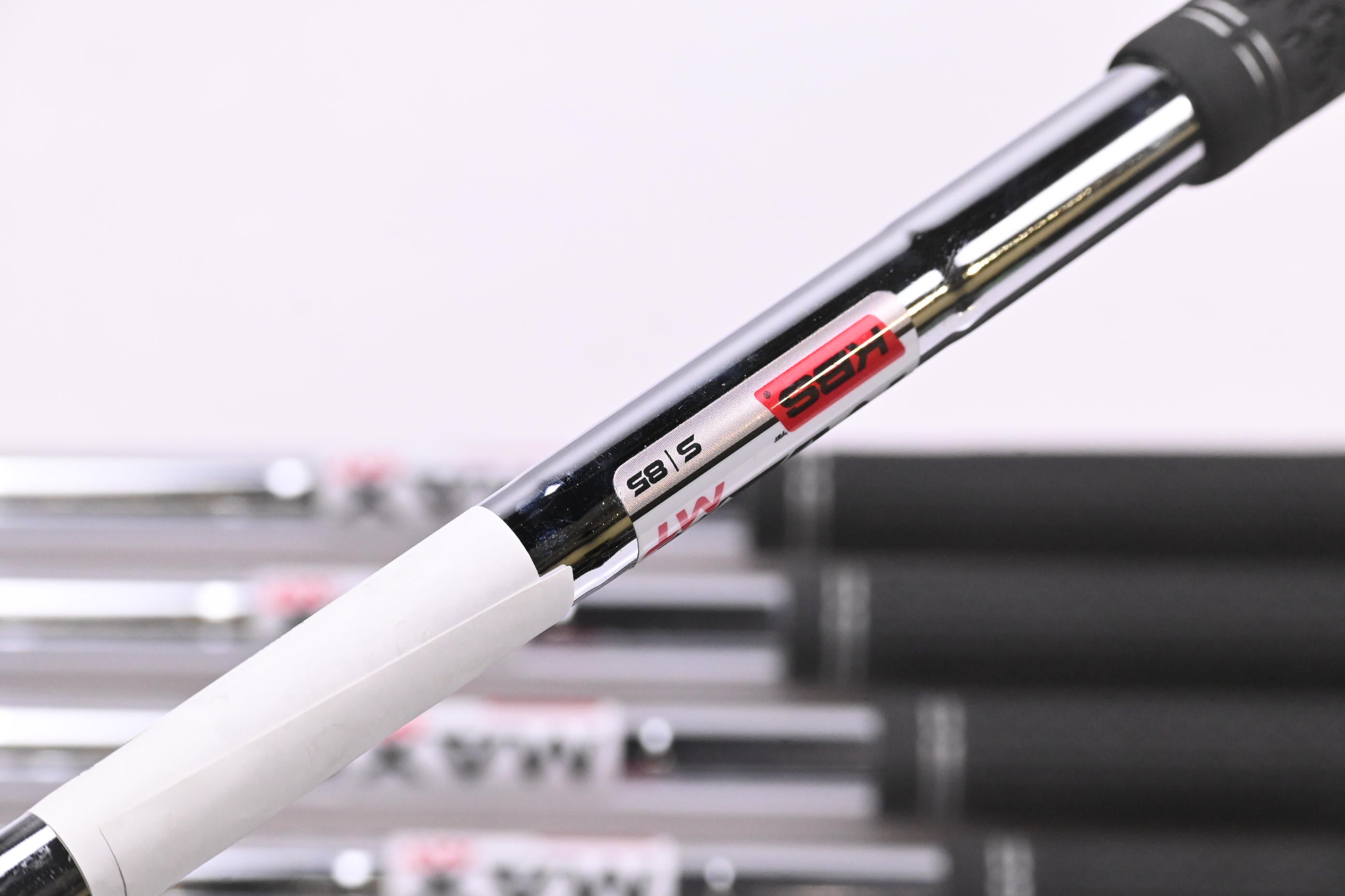 Taylormade Stealth Irons / 5-PW+SW / Stiff Flex KBS MAX MT 85 Shafts