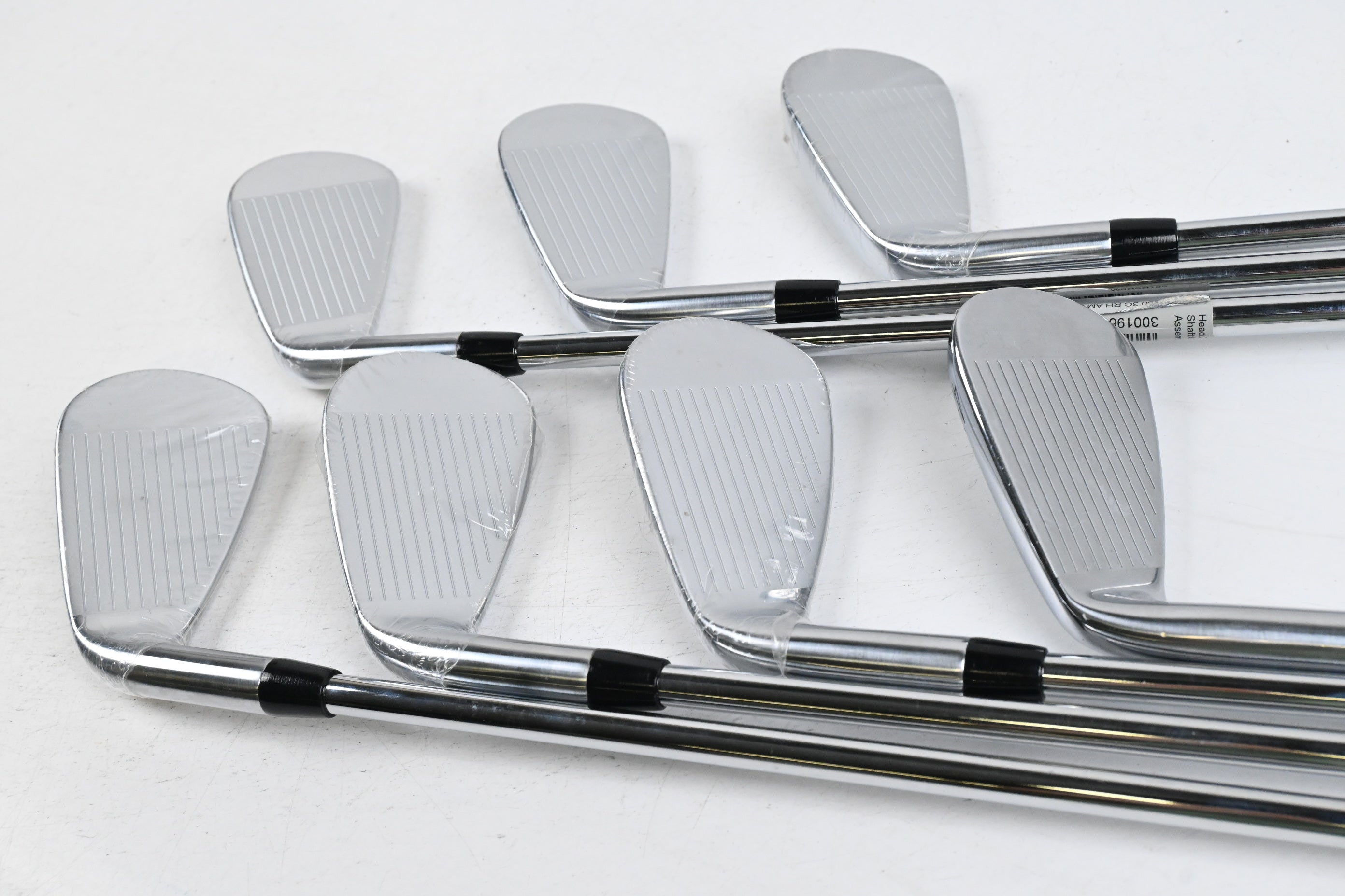Titleist T350 Irons / 5-PW+GW / Regular Flex AMT Red R300 Shafts