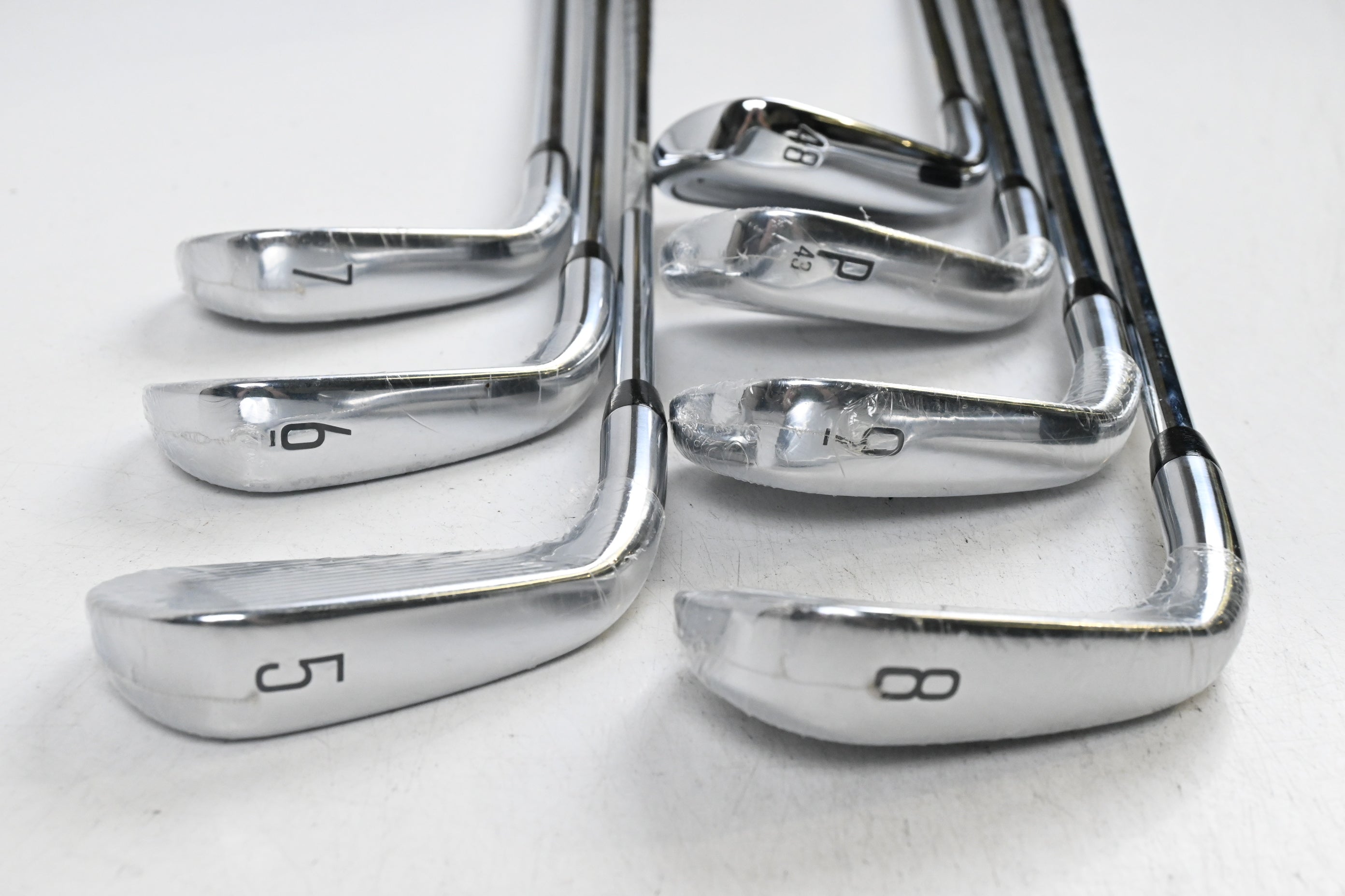 Titleist T350 Irons / 5-PW+GW / Regular Flex AMT Red R300 Shafts