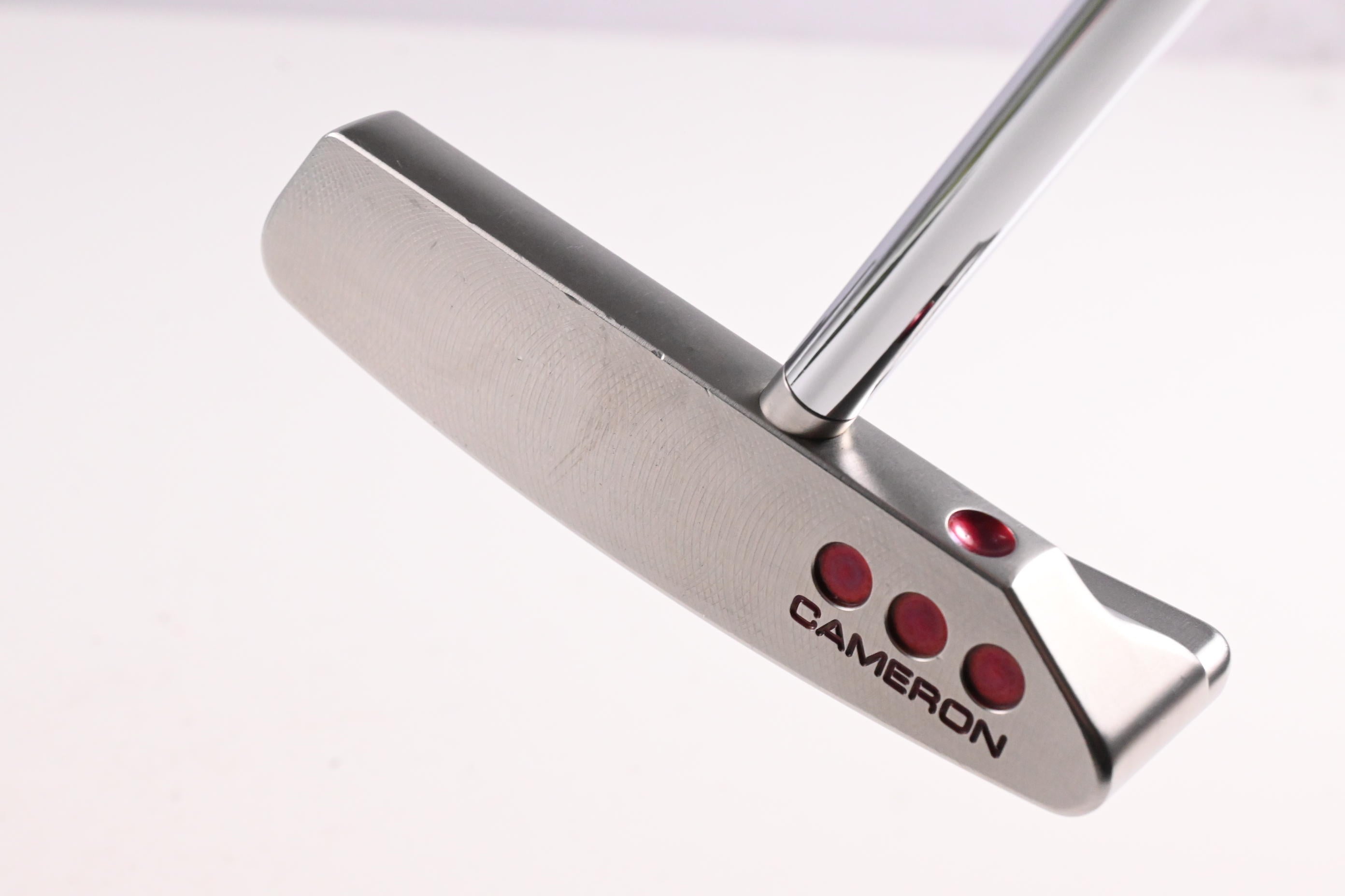 Scotty Cameron Studio Select Newport 2.5 Putter / 34 Inch