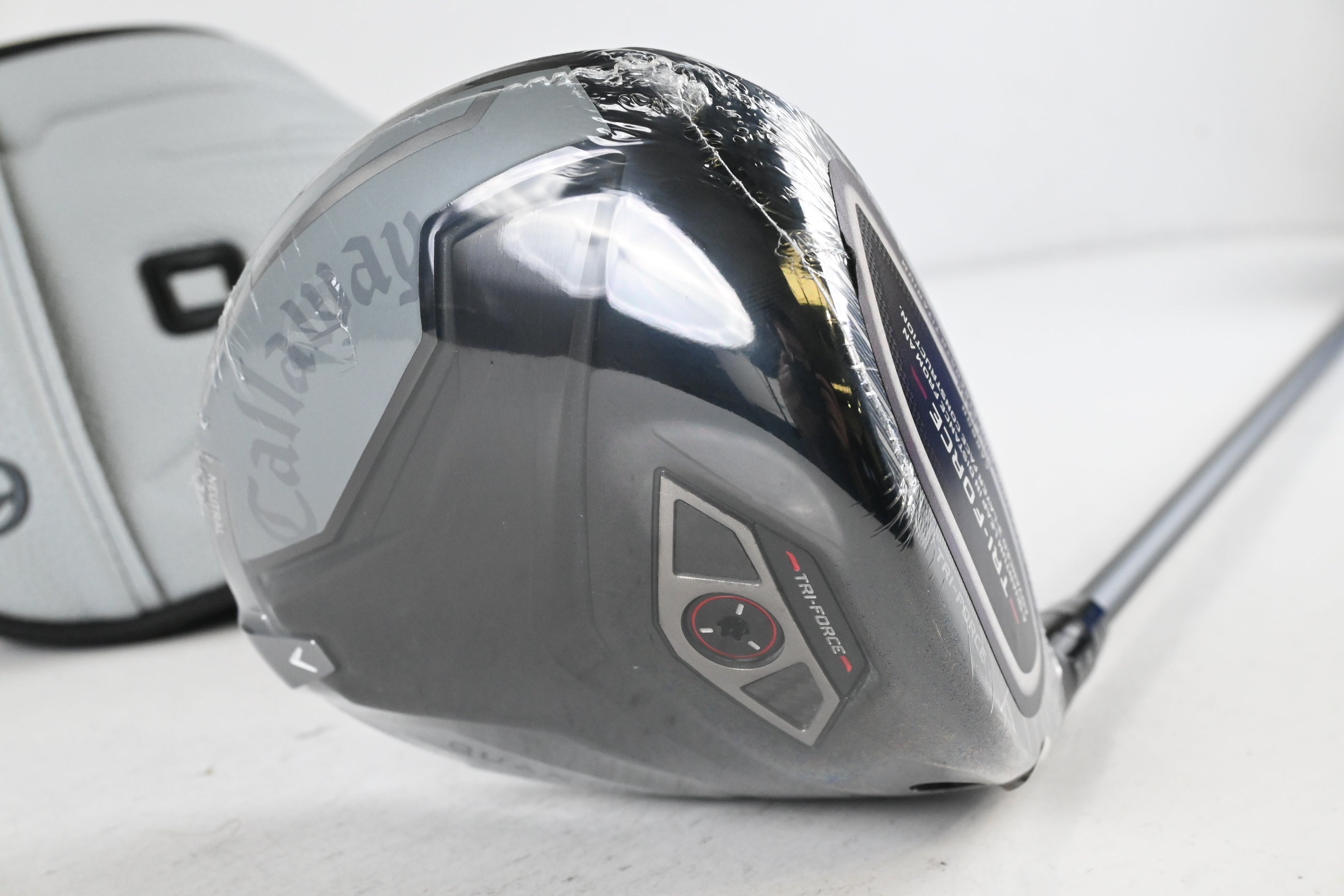 Callaway Quantum Max Driver / 9 Degree / X-Flex Denali Frost Silver 60 Shaft