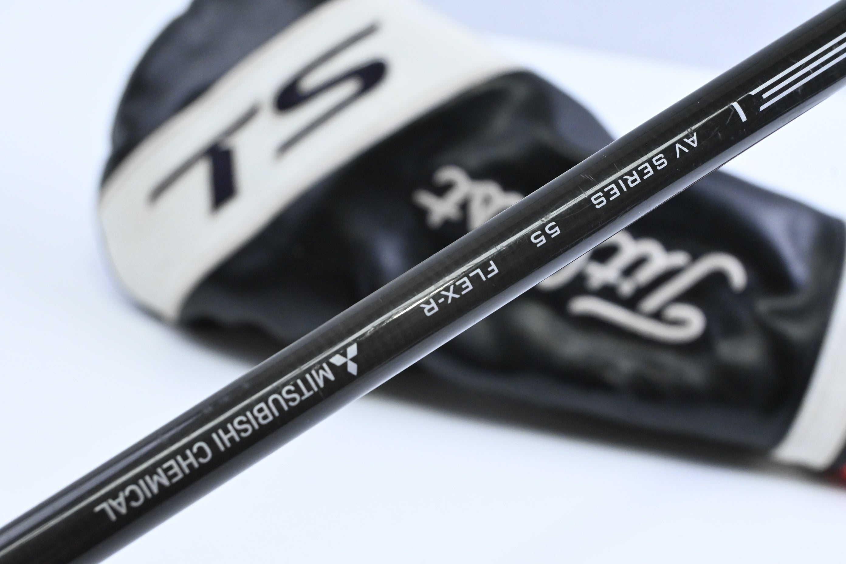 Left Hand Titleist TS2 Driver / 10.5 Degree / Regular Flex Tensei AV Blue 55
