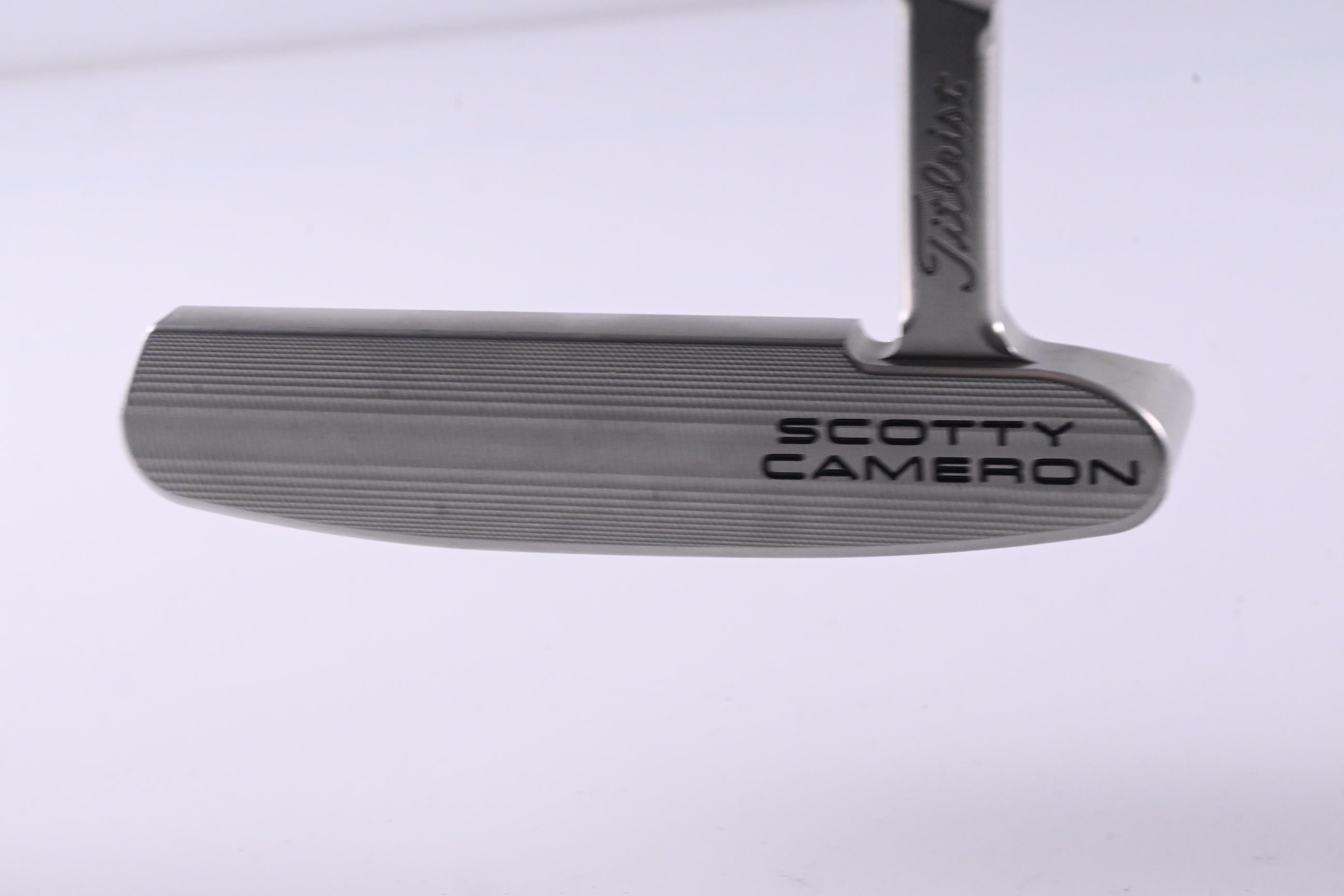Scotty Cameron Special Select Newport Putter / 33 Inch
