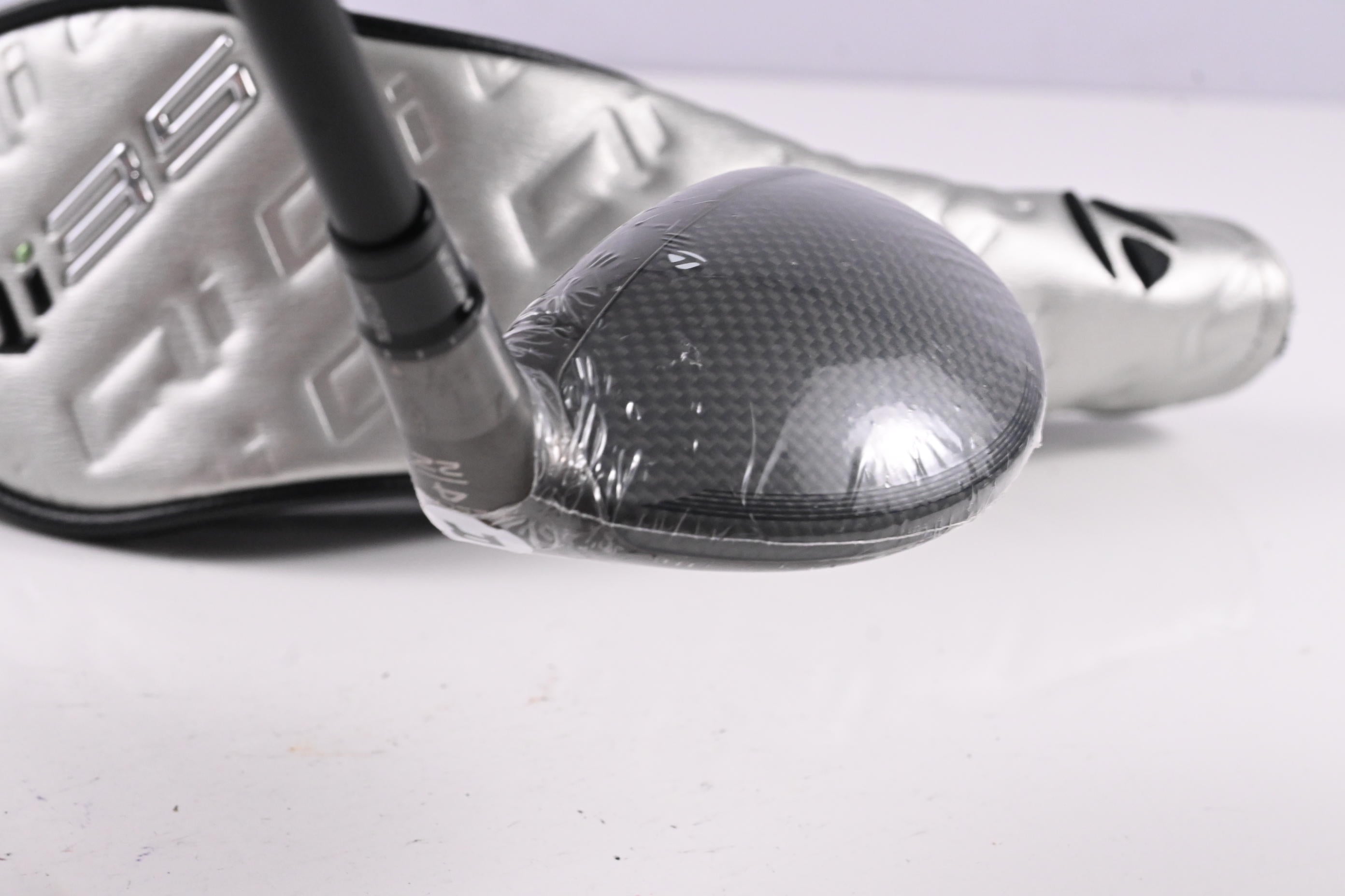 Taylormade Qi35 #4 Hybrid / 22 Degree / Regular Flex Ventus Blue 6 Shaft