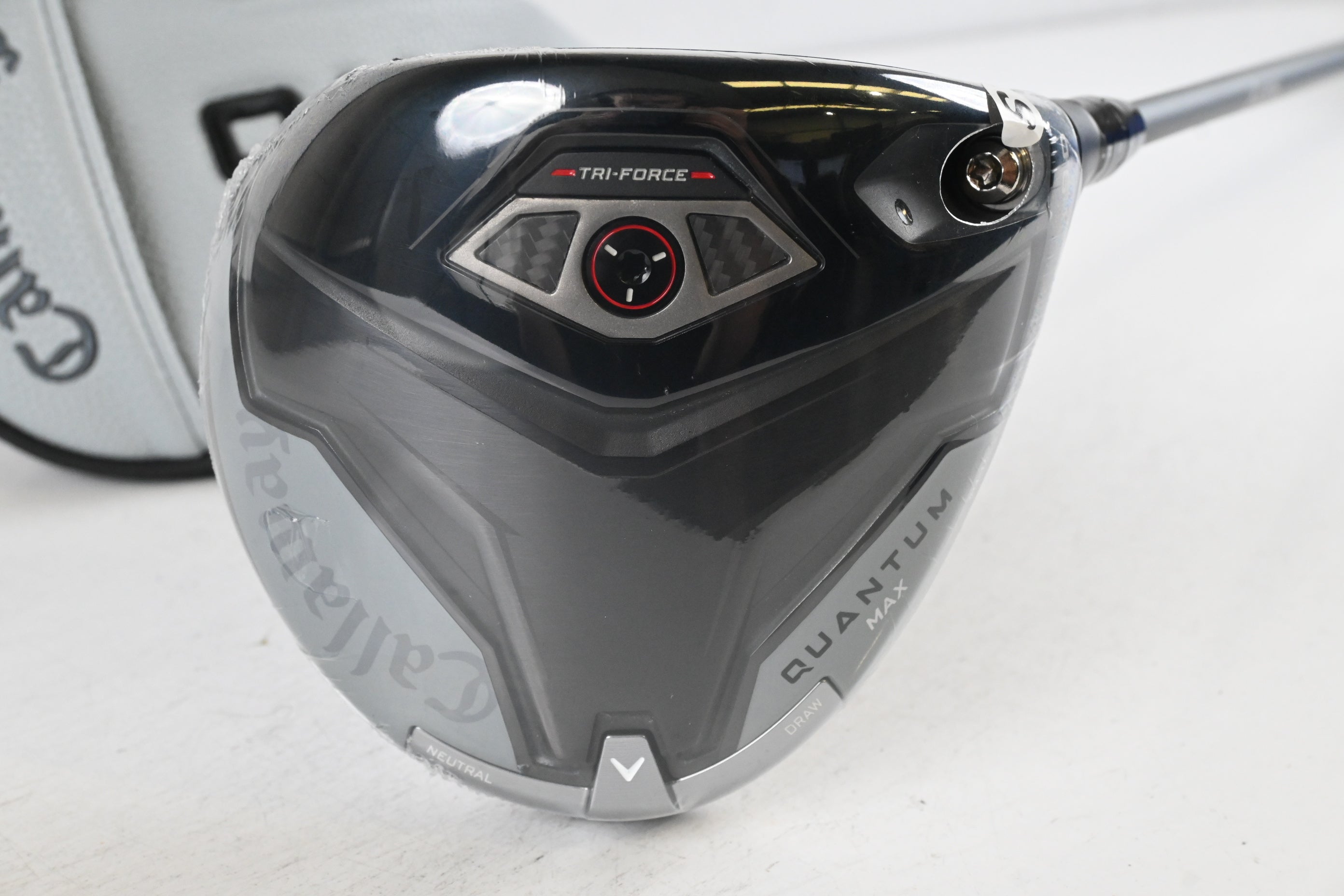 Callaway Quantum Max Driver / 9 Degree / X-Flex Denali Frost Silver 60 Shaft