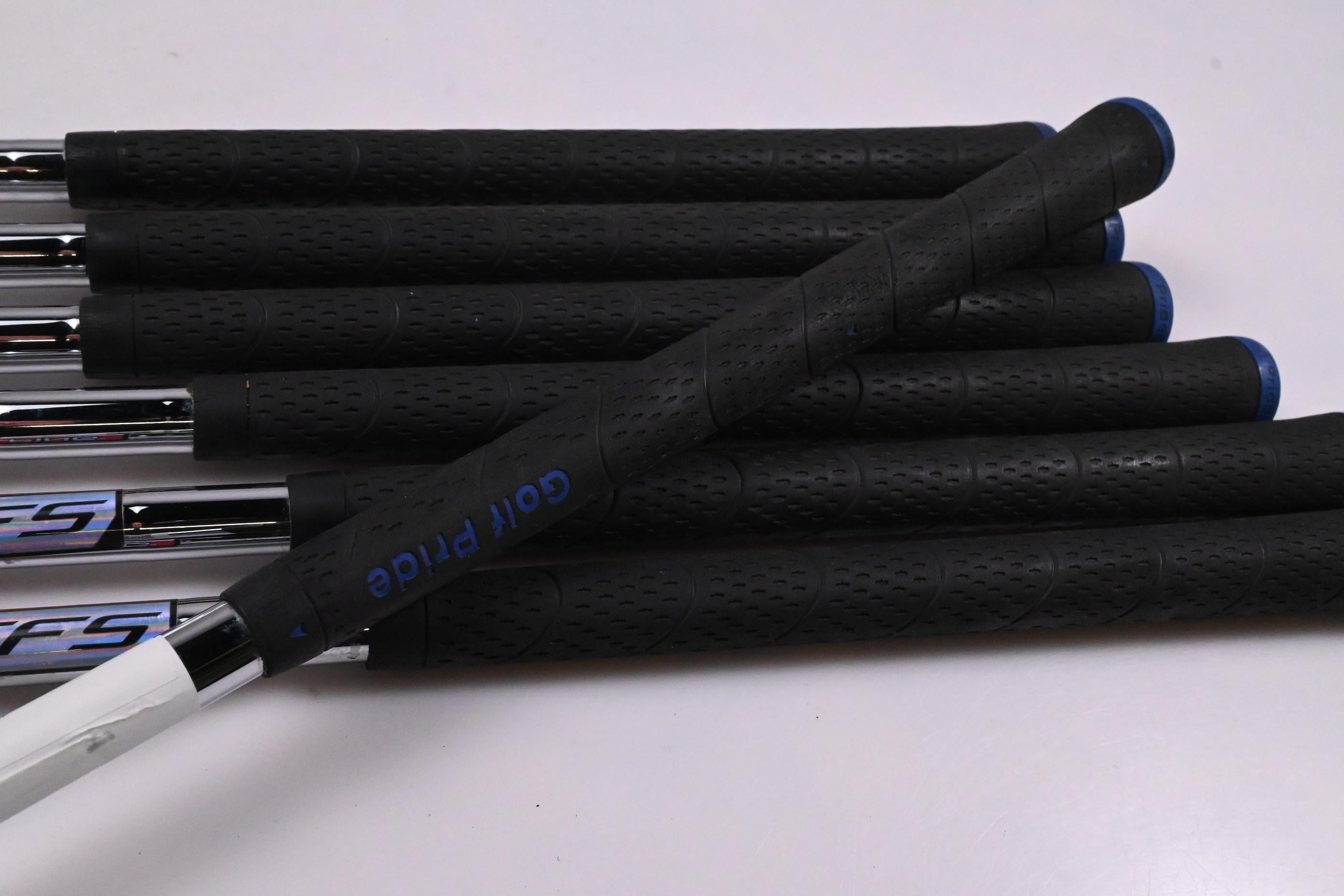 Ping i25 Irons / 4-PW / Blue Dot / Stiff Flex Ping CFS Shafts