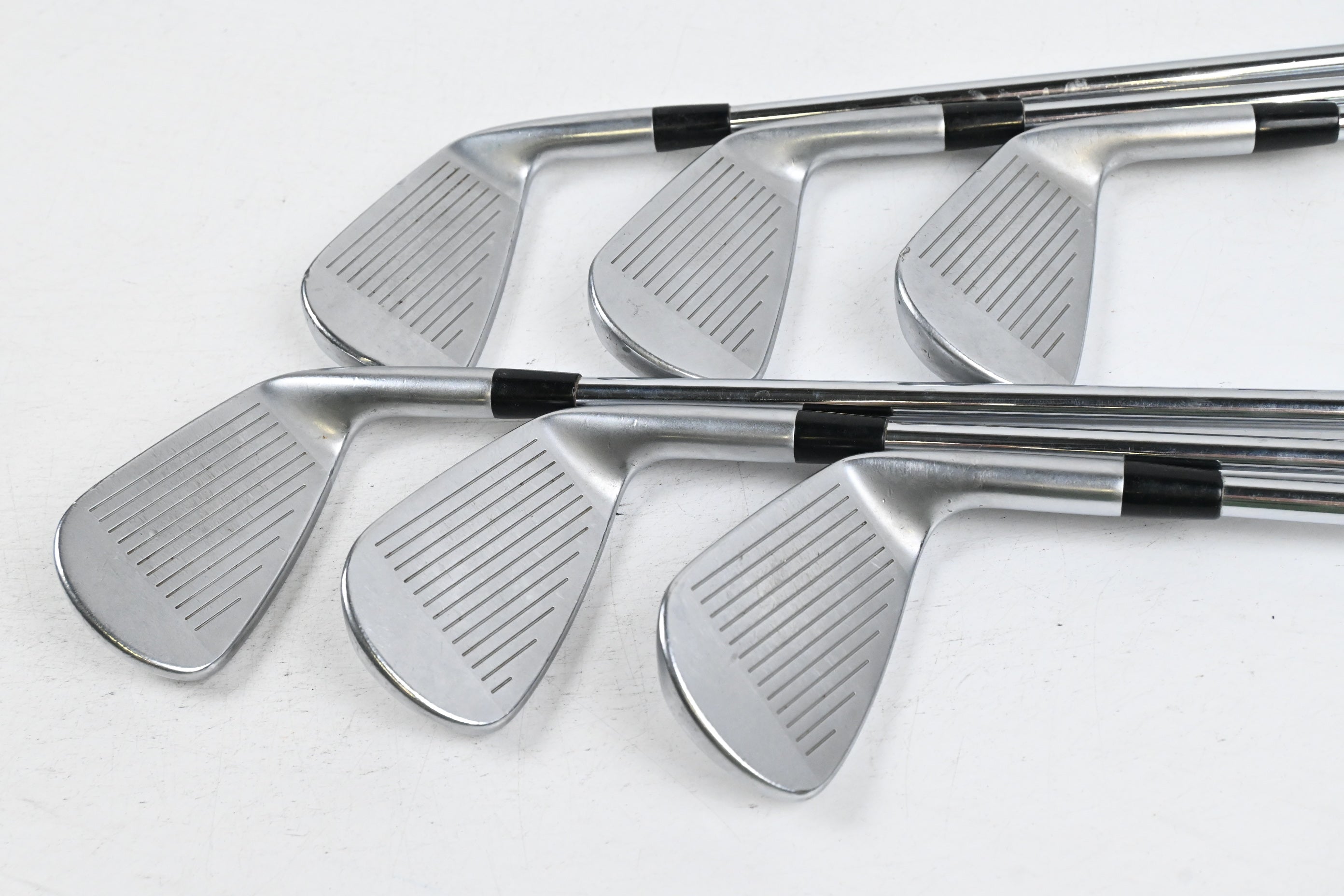Left Hand Mizuno JPX 900 Forged Irons / 5-PW / Regular Flex XP 105 R300 Shafts