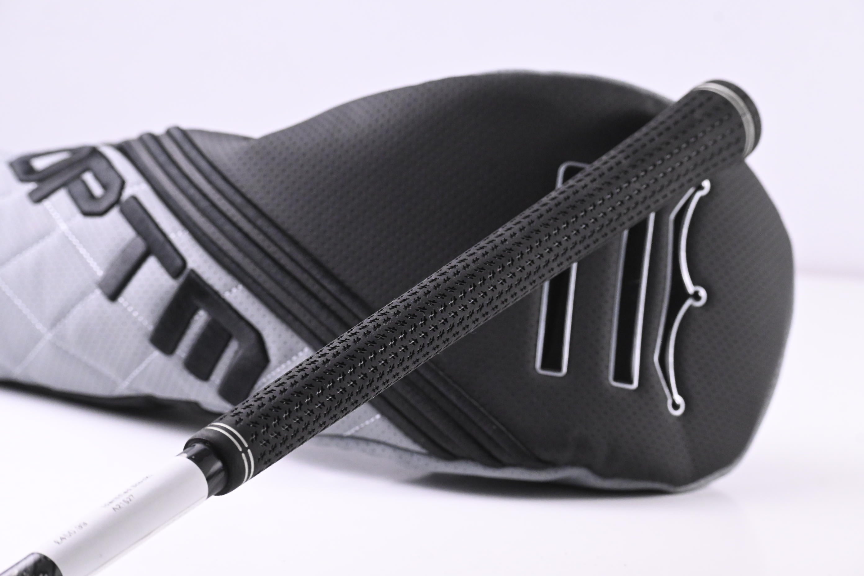 Cobra OPTM MAX-K Driver / 10.5 Degree / Regular Flex Kai'li Dark Waves Red 50