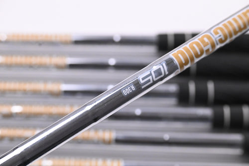 Mizuno JPX 925 Hot Metal Irons / 5-PW+GW / Regular Flex Dynamic Gold 105 R300