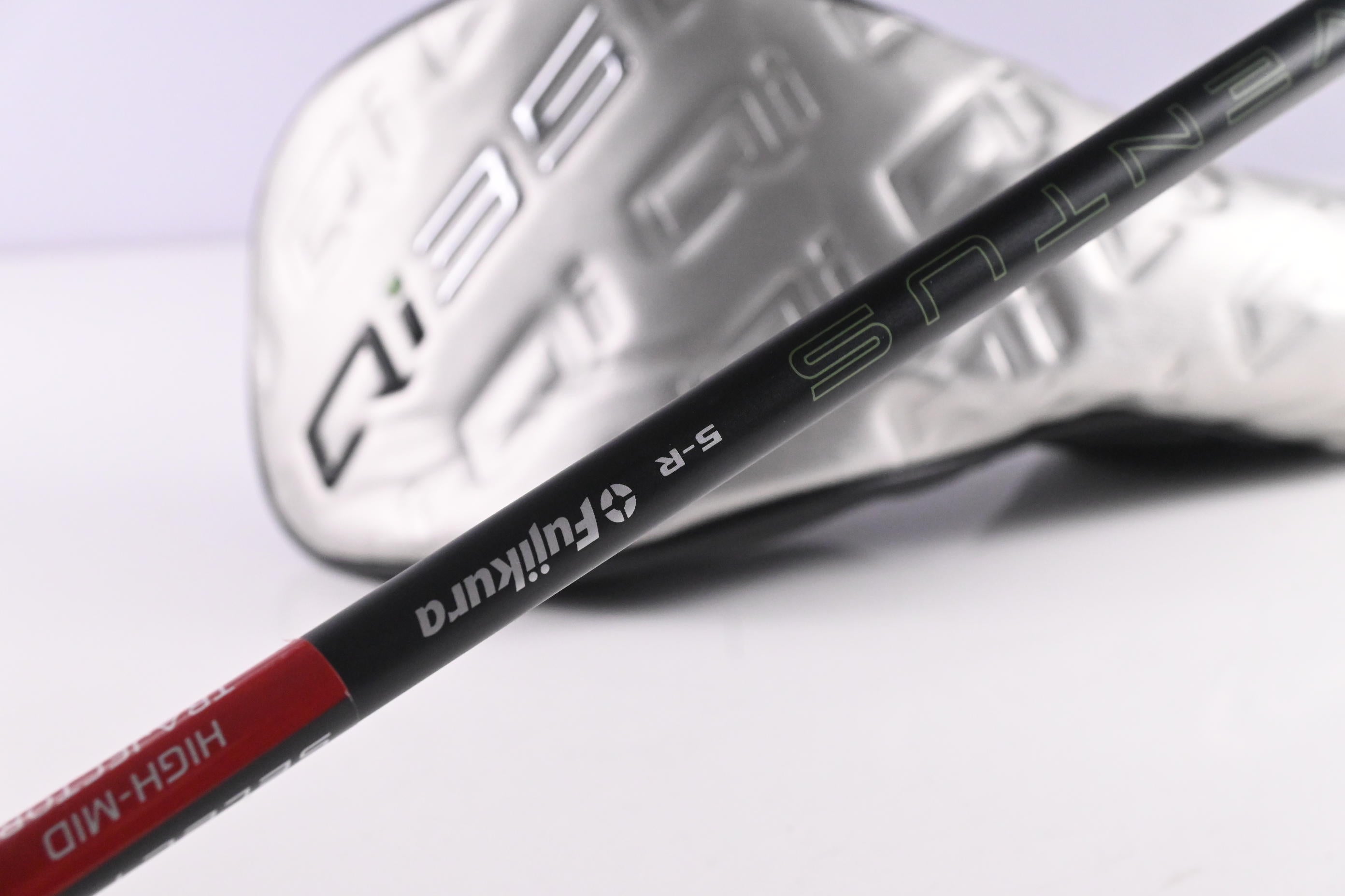 Taylormade Qi35 Driver / 10.5 Degree / Regular Flex Fujikura Ventus Blue 5 Shaft