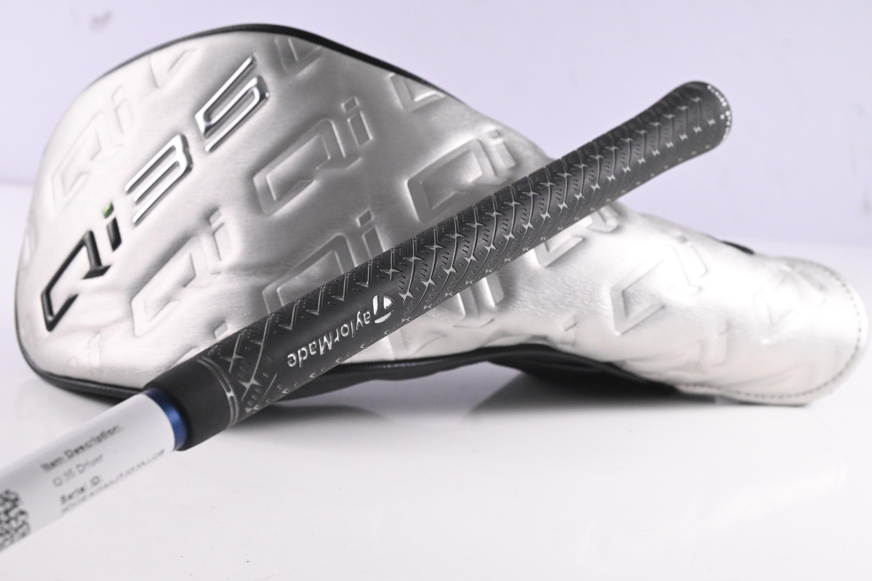 Taylormade Qi35 Driver / 10.5 Degree / Regular Flex Fujikura Ventus Blue 5 Shaft
