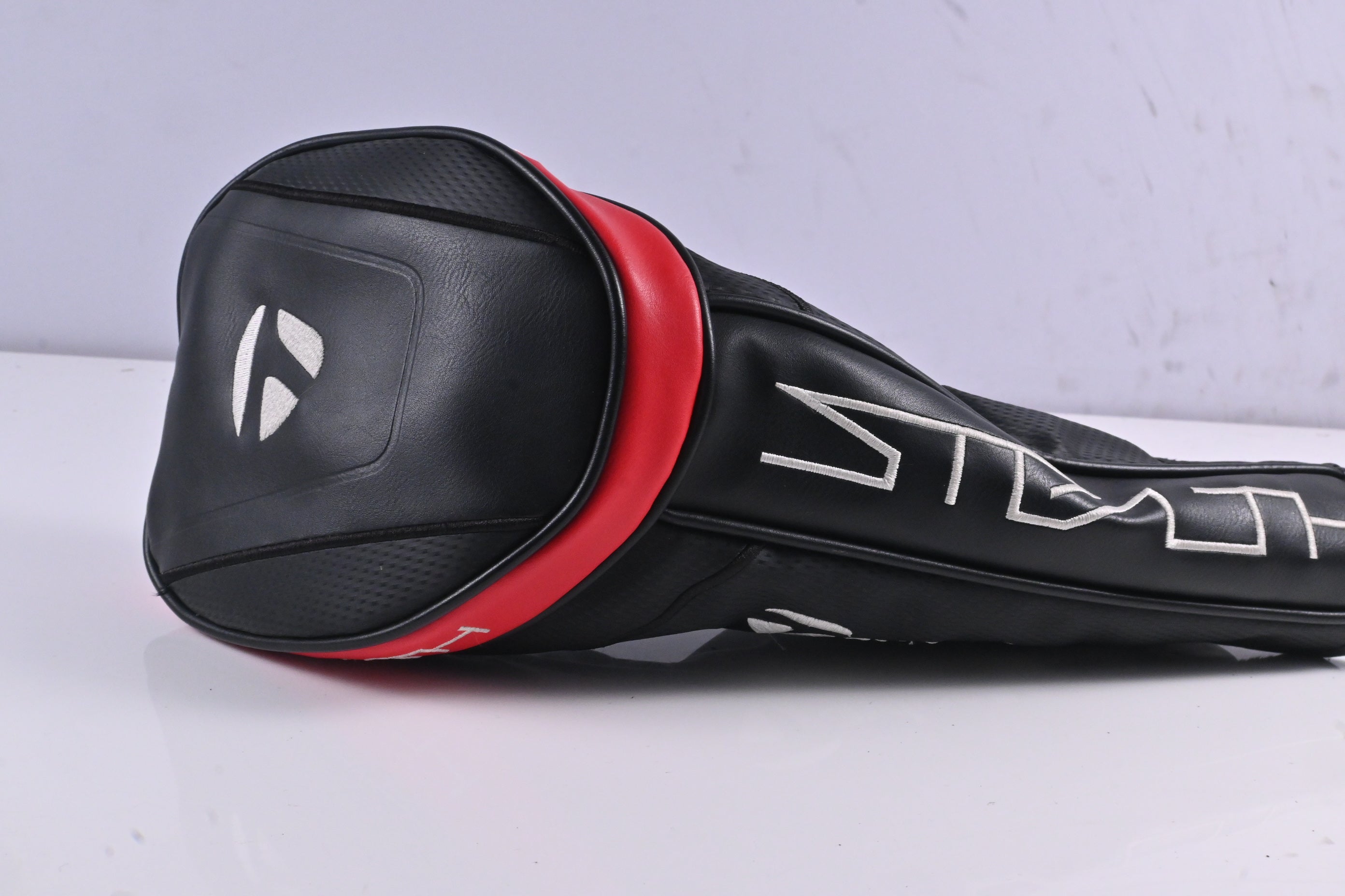 Taylormade Stealth Plus Driver / 9 Degree / Stiff Flex Kai'li White 60 Shaft