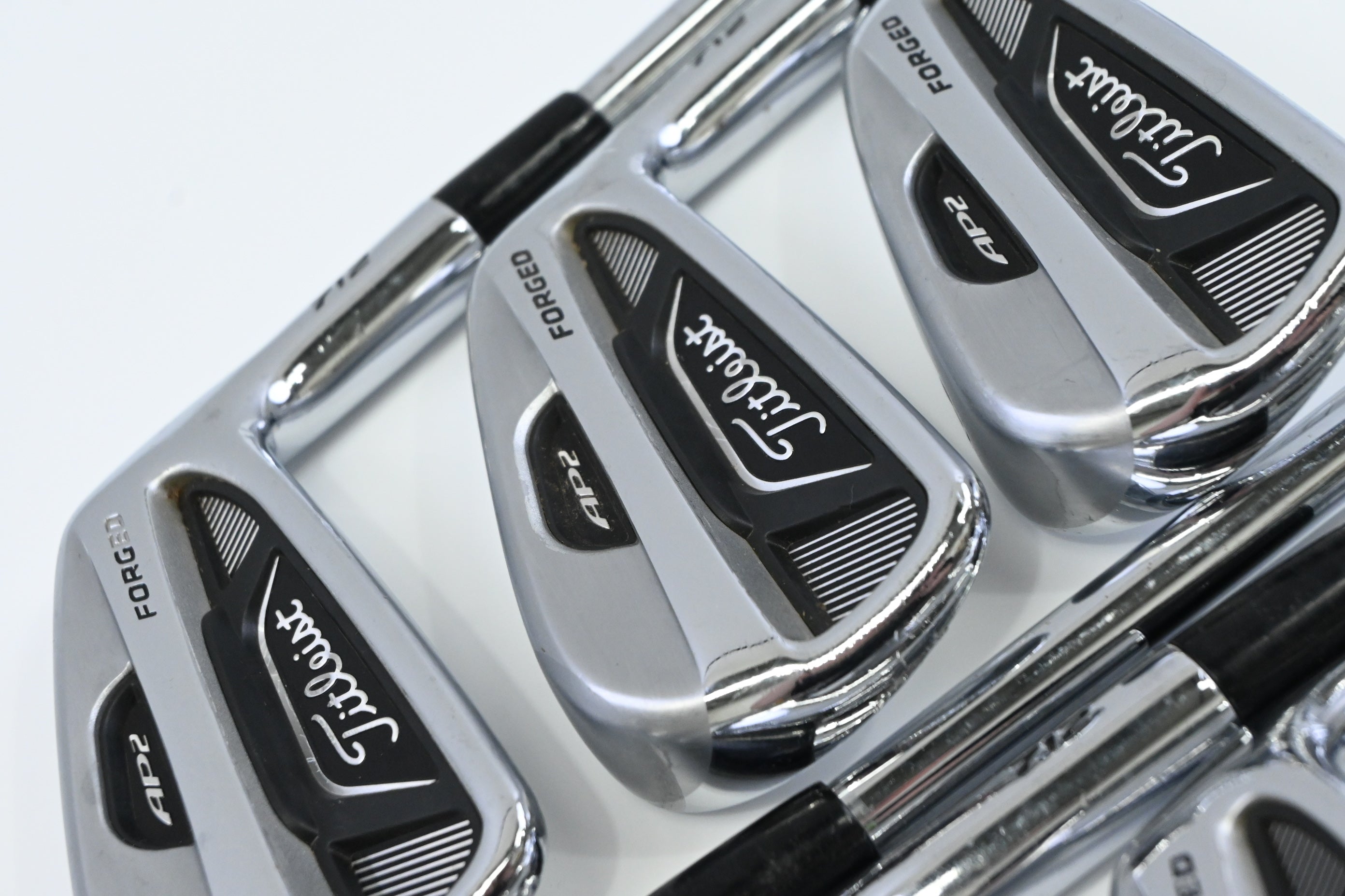 Titleist 712 AP2 Irons / 4-PW / Regular Flex Dynamic Gold R300 Shafts