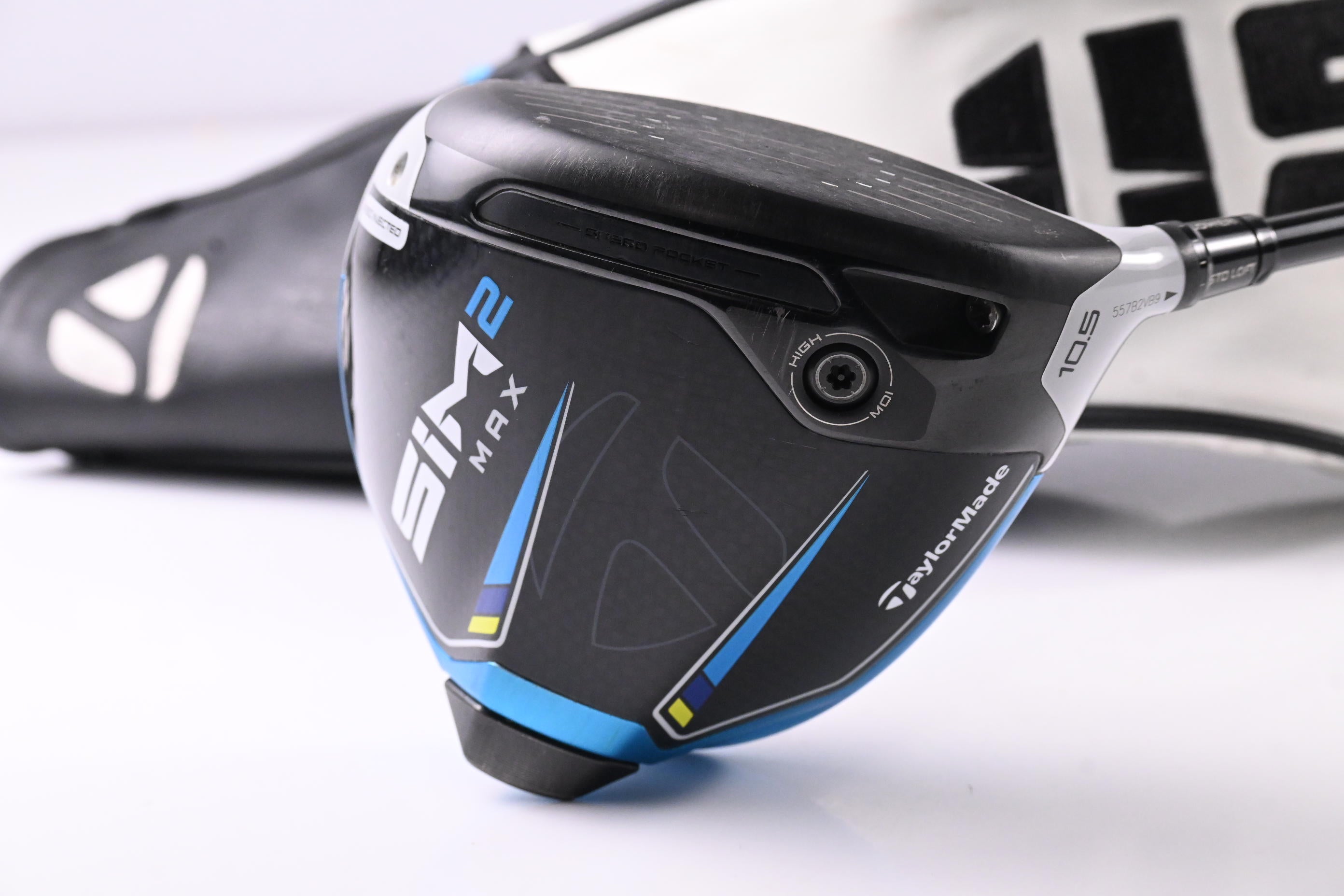 Taylormade SIM2 Max Driver / 10.5 Degree / Stiff Flex Crossfire 60 Shaft