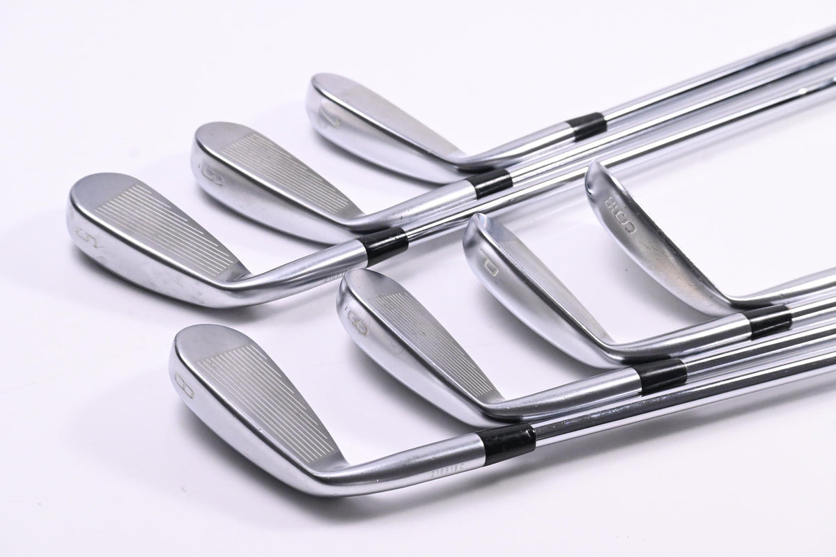 Mizuno JPX 919 Hot Metal Irons / 5-PW+SW / Regular Flex N.S.Pro Modus³ Tour 105