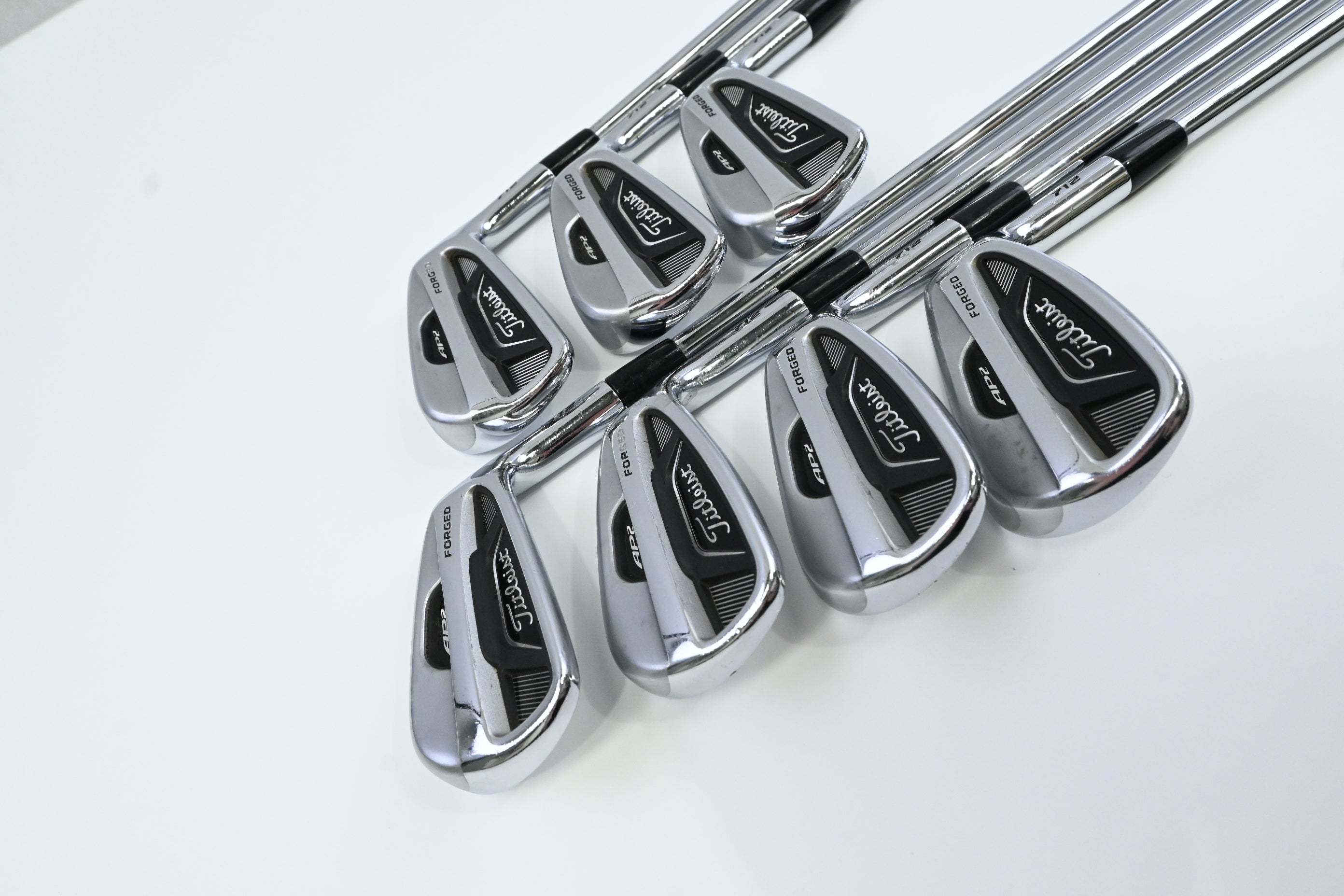 Titleist 712 AP2 Irons / 4-PW / Regular Flex Dynamic Gold R300 Shafts