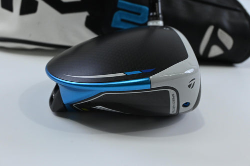 TaylorMade SIM2 Max Driver / 10.5 Degree / Stiff Flex Kai'li Dark Waves White 60 Shaft
