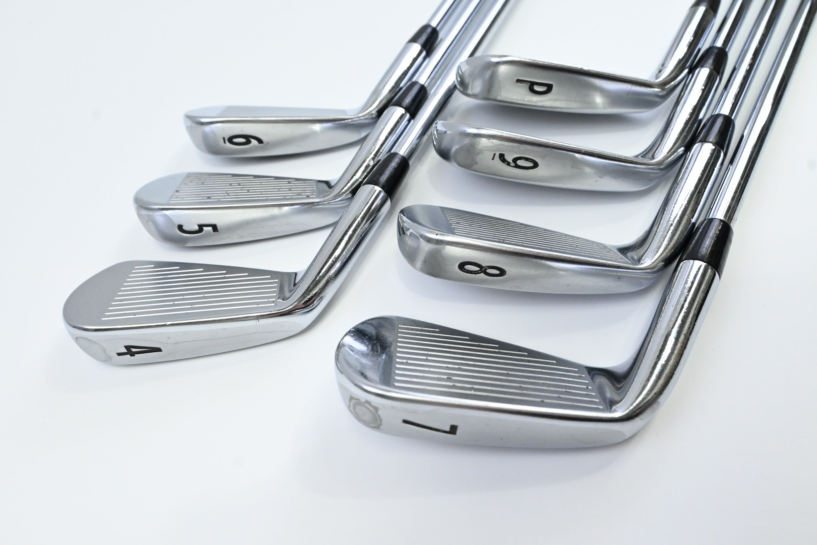 Titleist 712 AP2 Irons / 4-PW / Regular Flex Dynamic Gold R300 Shafts