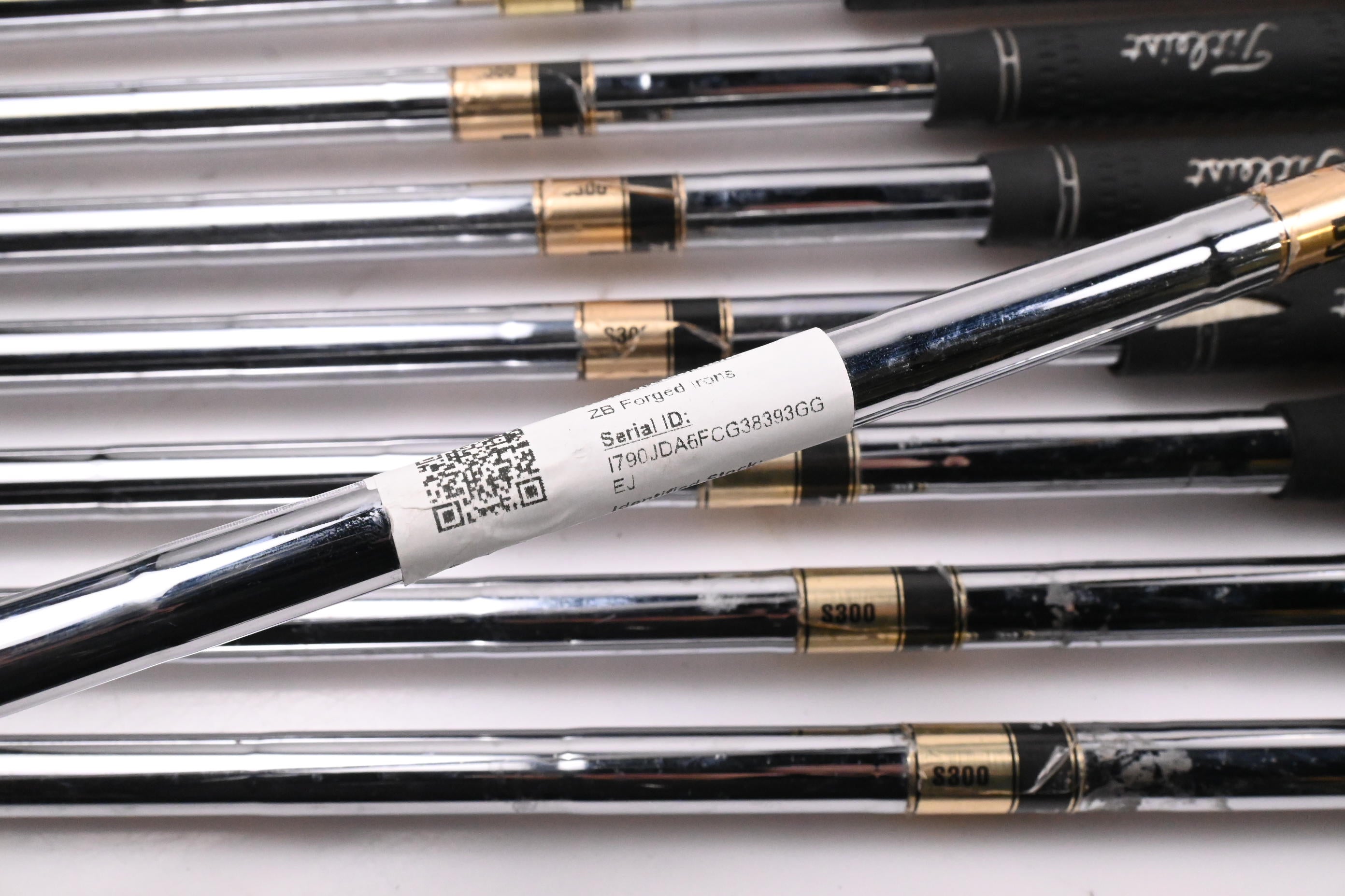 Titleist ZB Forged Irons / 3-PW / Stiff Flex Dynamic Gold S300 Shafts