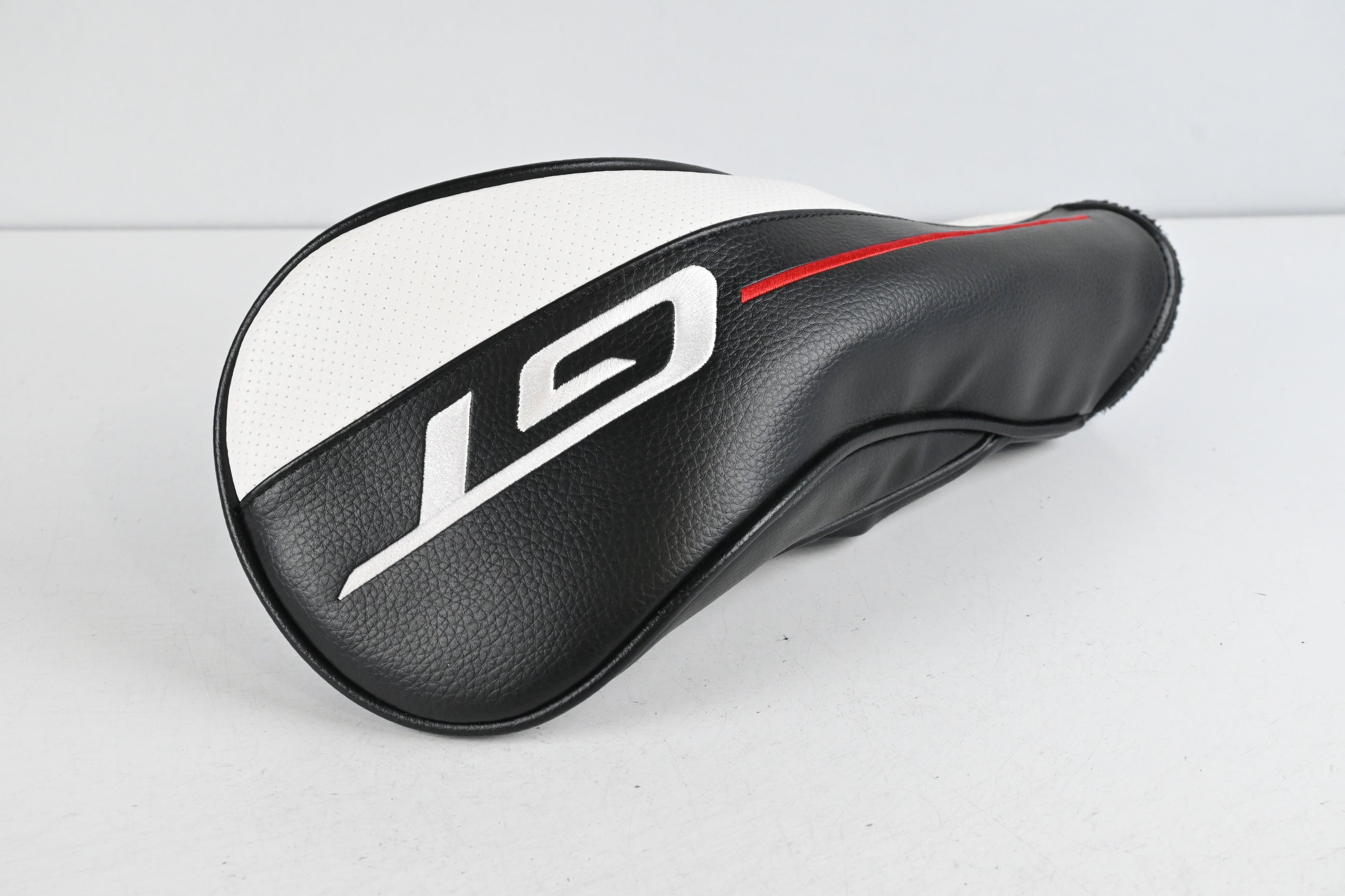Titleist GT2 Driver / 10 Degree / Regular Flex Tensei 1K Blue 55 Shaft
