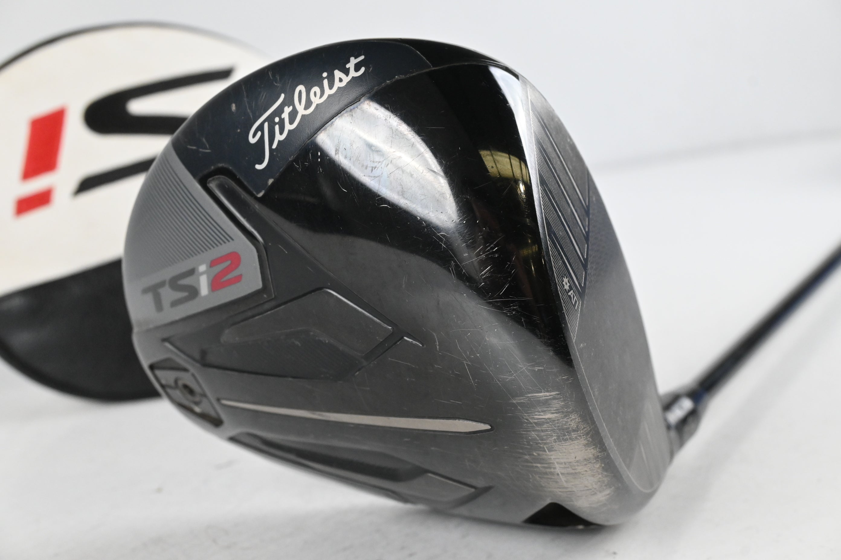 Titleist TSi2 Driver / 10 Degree / Regular Flex Tensei AV Blue 55 Shaft