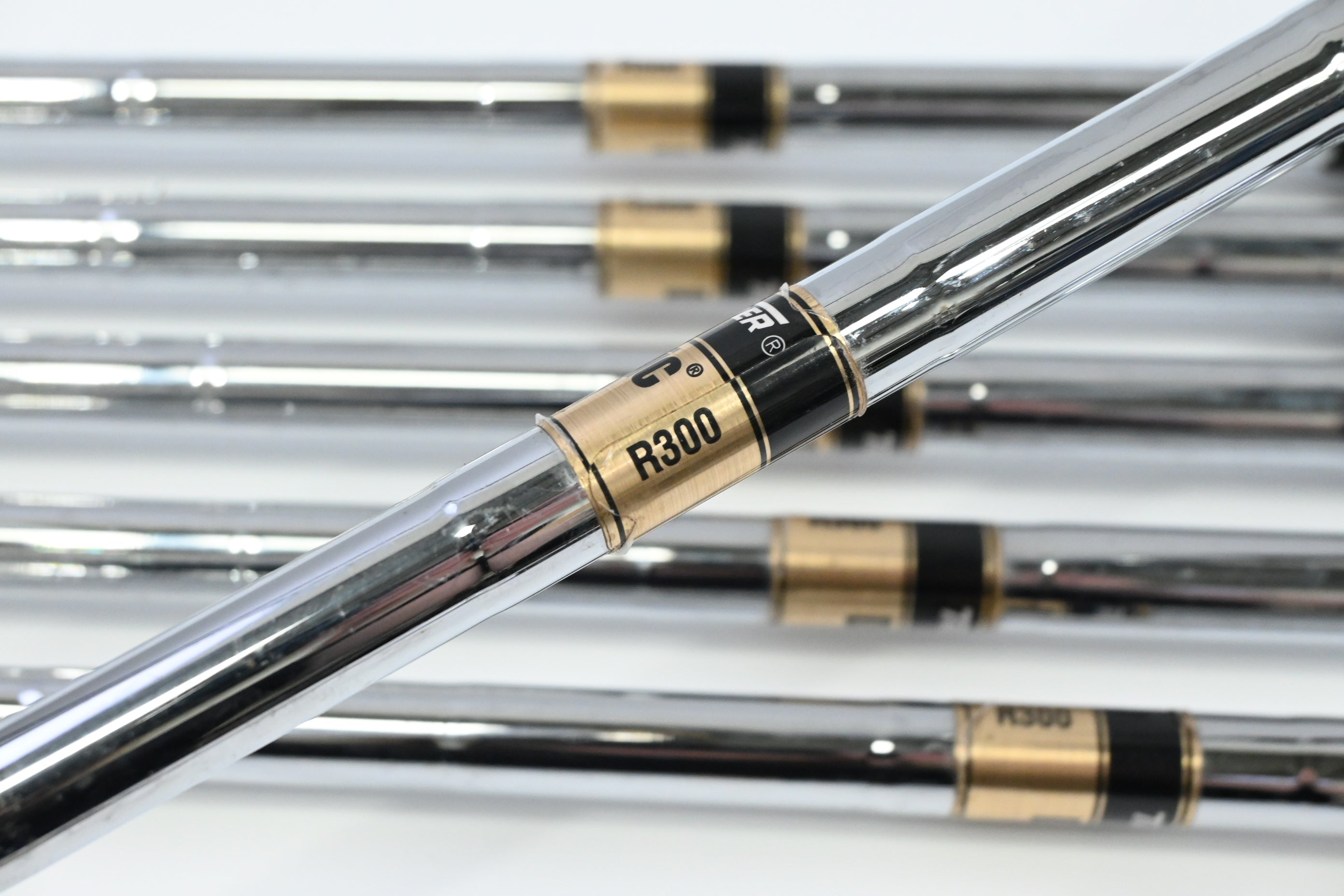 Titleist 712 AP2 Irons / 4-PW / Regular Flex Dynamic Gold R300 Shafts
