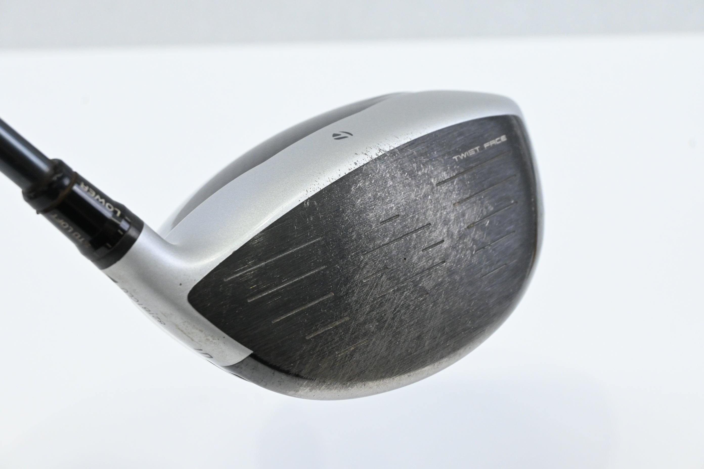 Left Hand Taylormade M4 Driver / 9.5 Degree / Regular Flex Fujikura Atmos Red 5