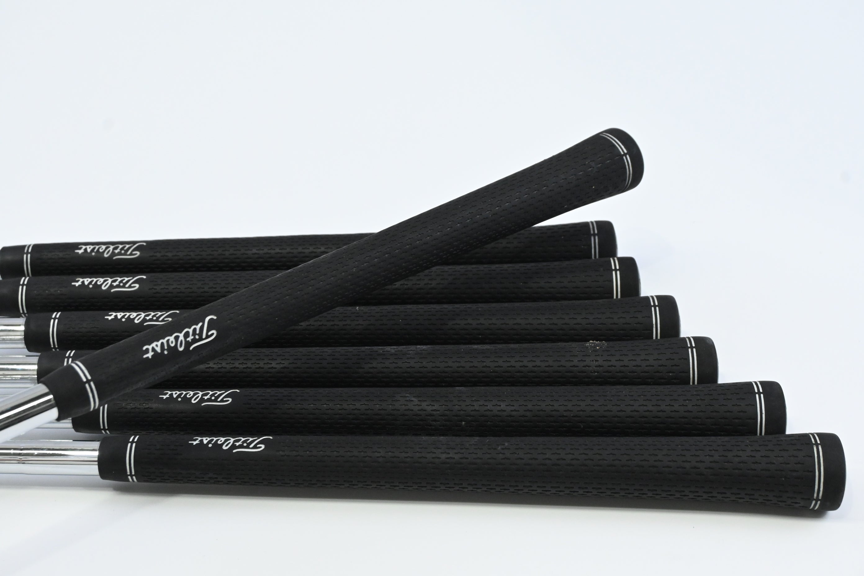 Titleist 712 AP2 Irons / 4-PW / Regular Flex Dynamic Gold R300 Shafts