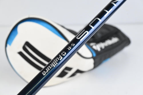 Taylormade SIM2 Max Driver / 10.5 Degree / Regular Flex Ventus Blue 5 Shaft