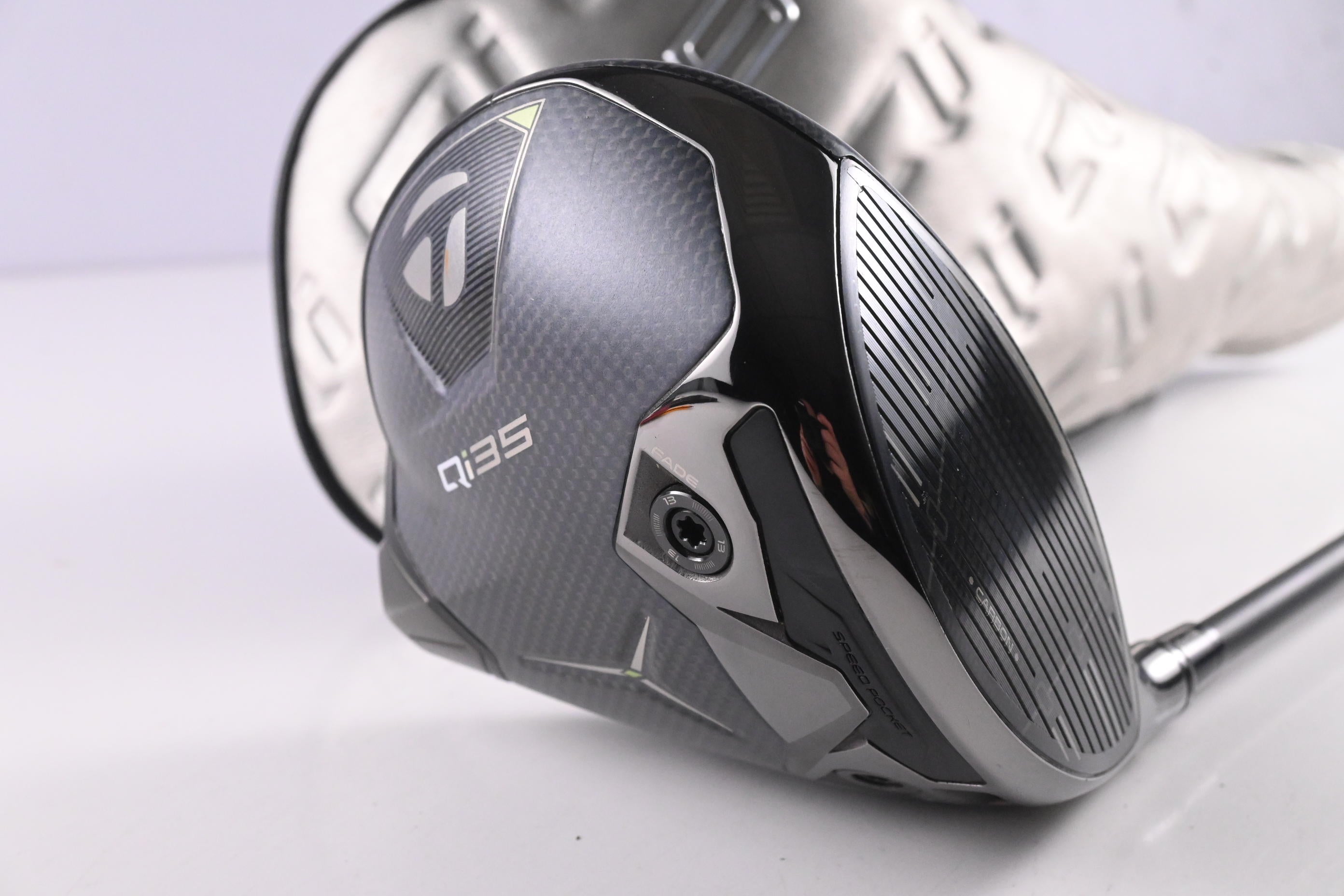 Taylormade Qi35 LS Driver / 9 Degree / Stiff Flex Kai'li White Dark Waves 60