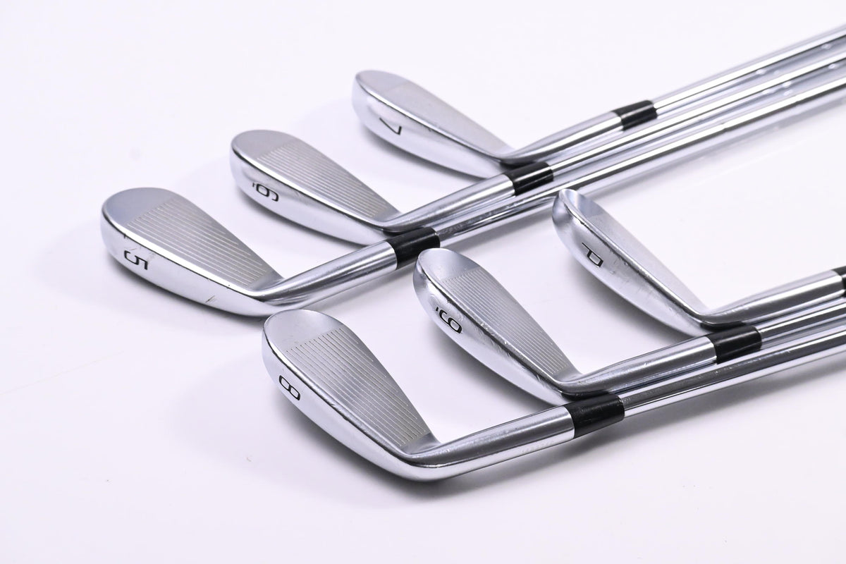 Mizuno JPX 921 Forged Irons / 5-PW / X-Flex Dynamic Gold 120 X100 Shafts