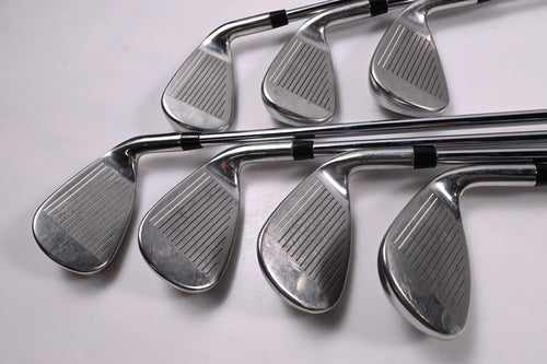 Left Hand Callaway Rogue Irons / 5-PW+GW / Regular Flex XP 95 R300 Shafts