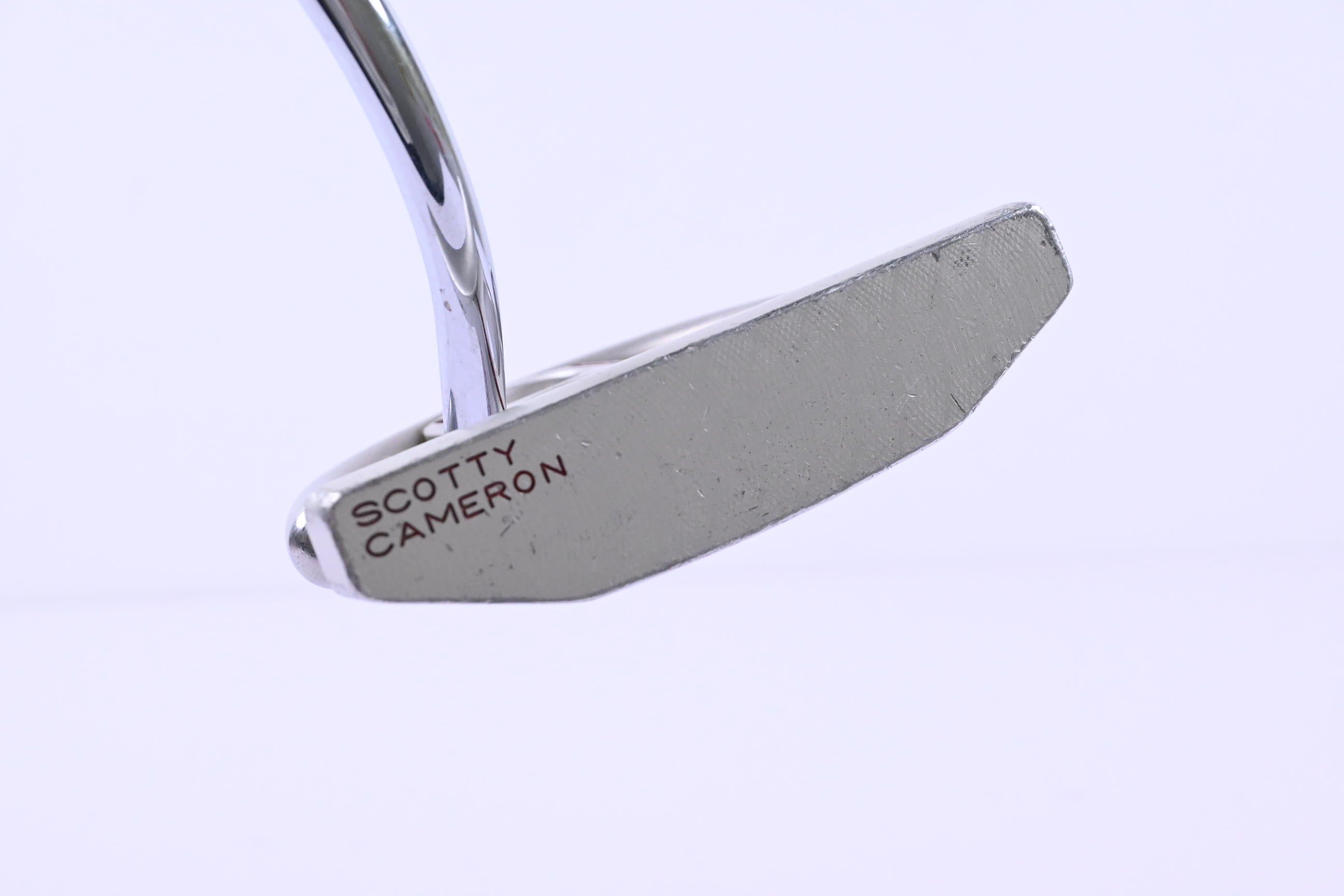 Left Hand Scotty Cameron Futura Putter / 34 Inch