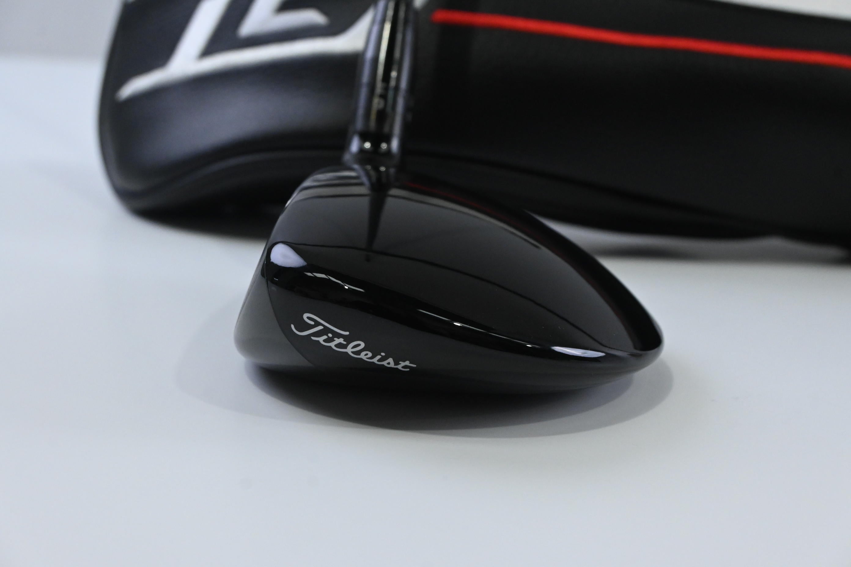 Left Hand Titleist GT2 #3 Wood / 16.5 Degree / X-Flex HZRDUS Gen5 Black 70