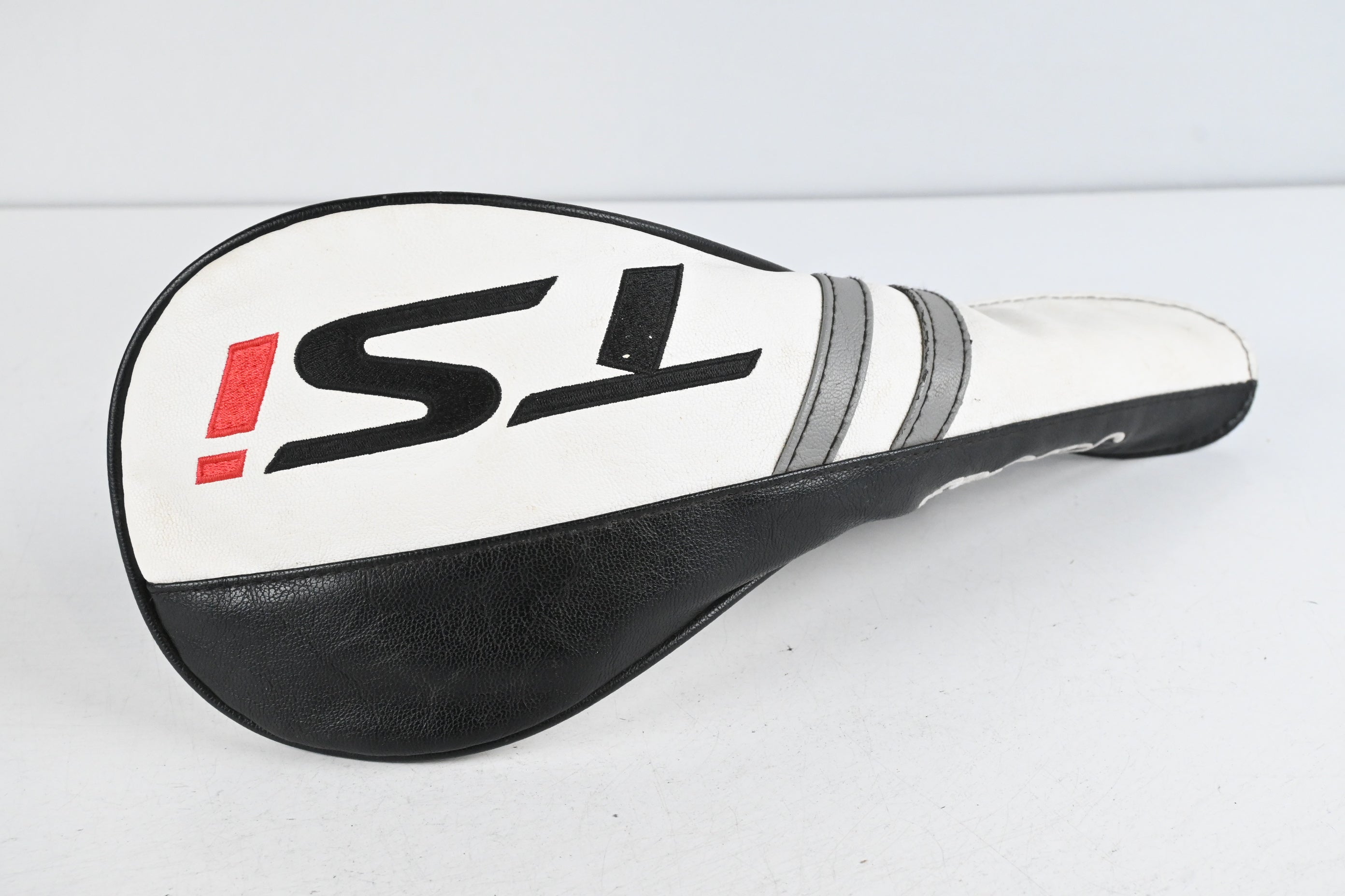 Titleist TSi2 Driver / 10 Degree / Regular Flex Tensei AV Blue 55 Shaft