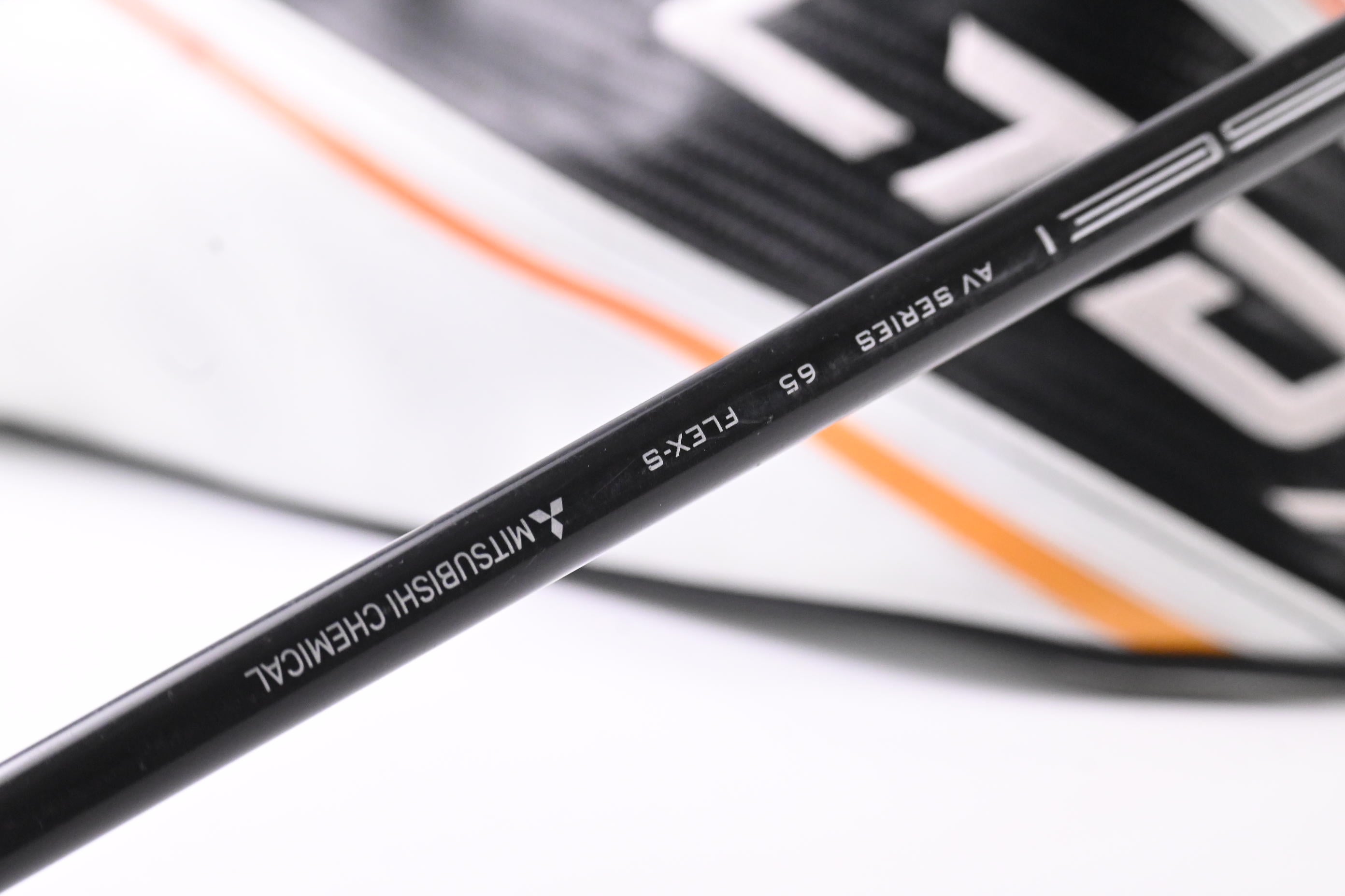 Cobra LTDx Driver / 9 Degree / Stiff Flex Tensei AV White 65 Shaft