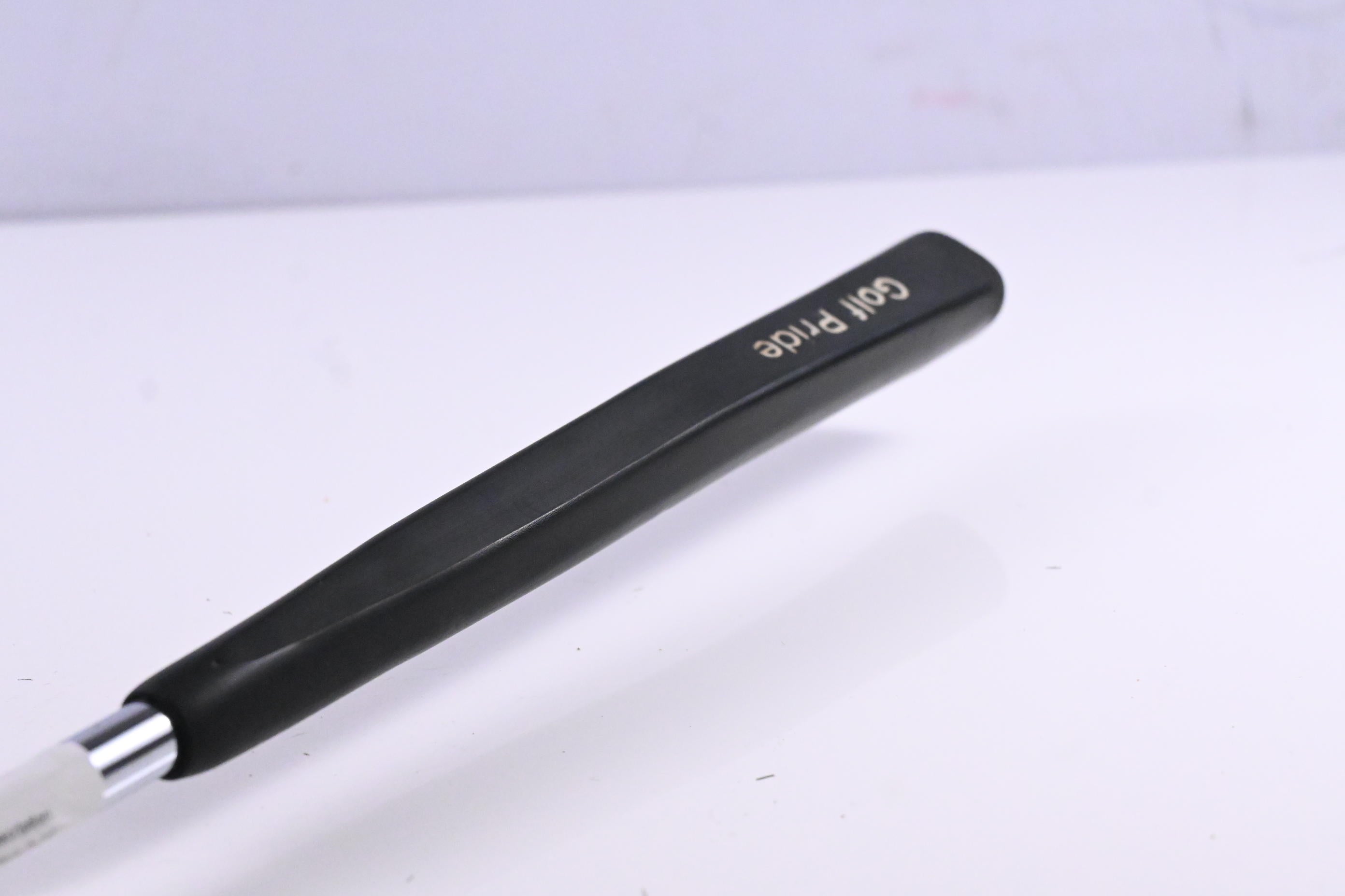 Scotty Cameron Studio Style Newport 2 Putter / 35 Inch