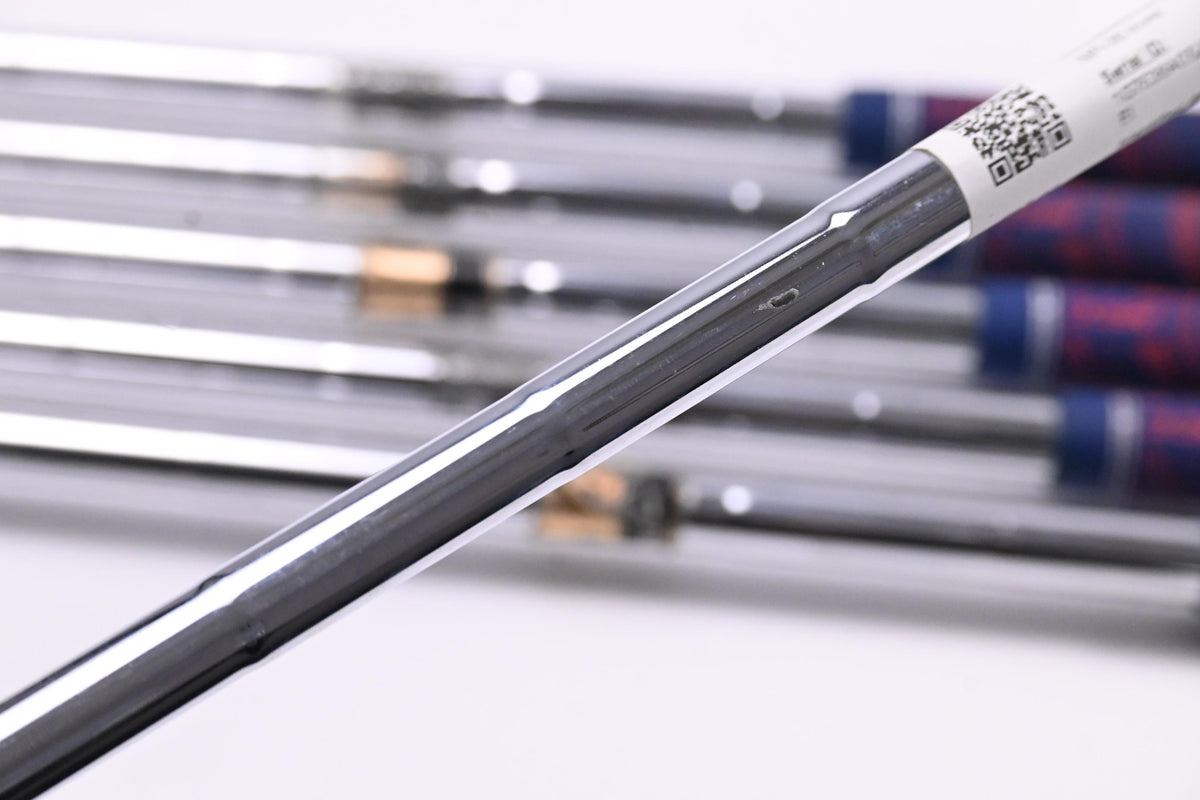 Mizuno MP-30 Irons / 5-PW / Regular Flex Dynamic Gold R300 Shafts