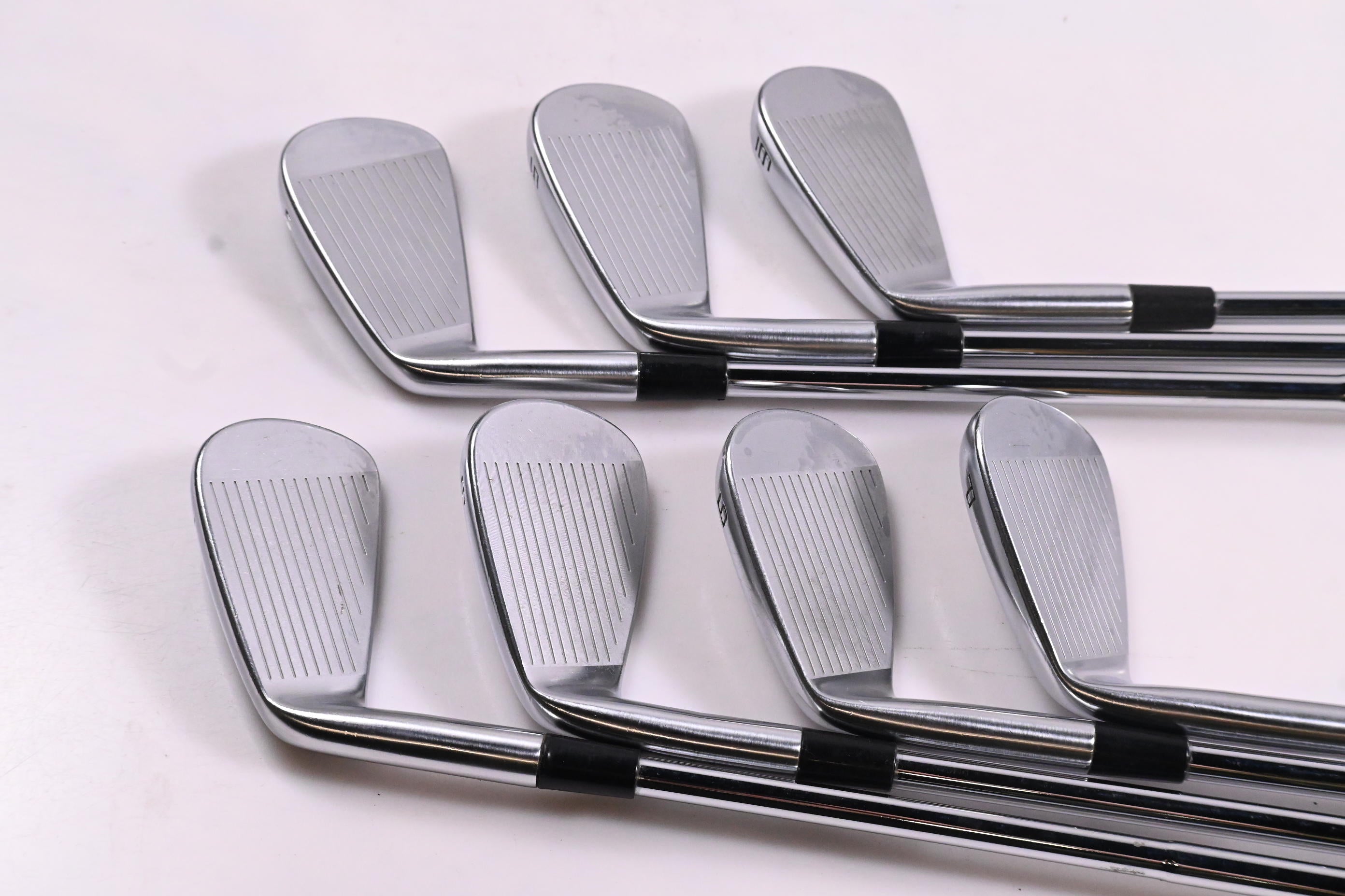 Taylormade P.7CB Irons / 4-PW / Stiff Flex Dynamic Gold Mid 115 S300 Shafts