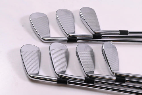 Taylormade P.7CB Irons / 4-PW / Stiff Flex Dynamic Gold Mid 115 S300 Shafts