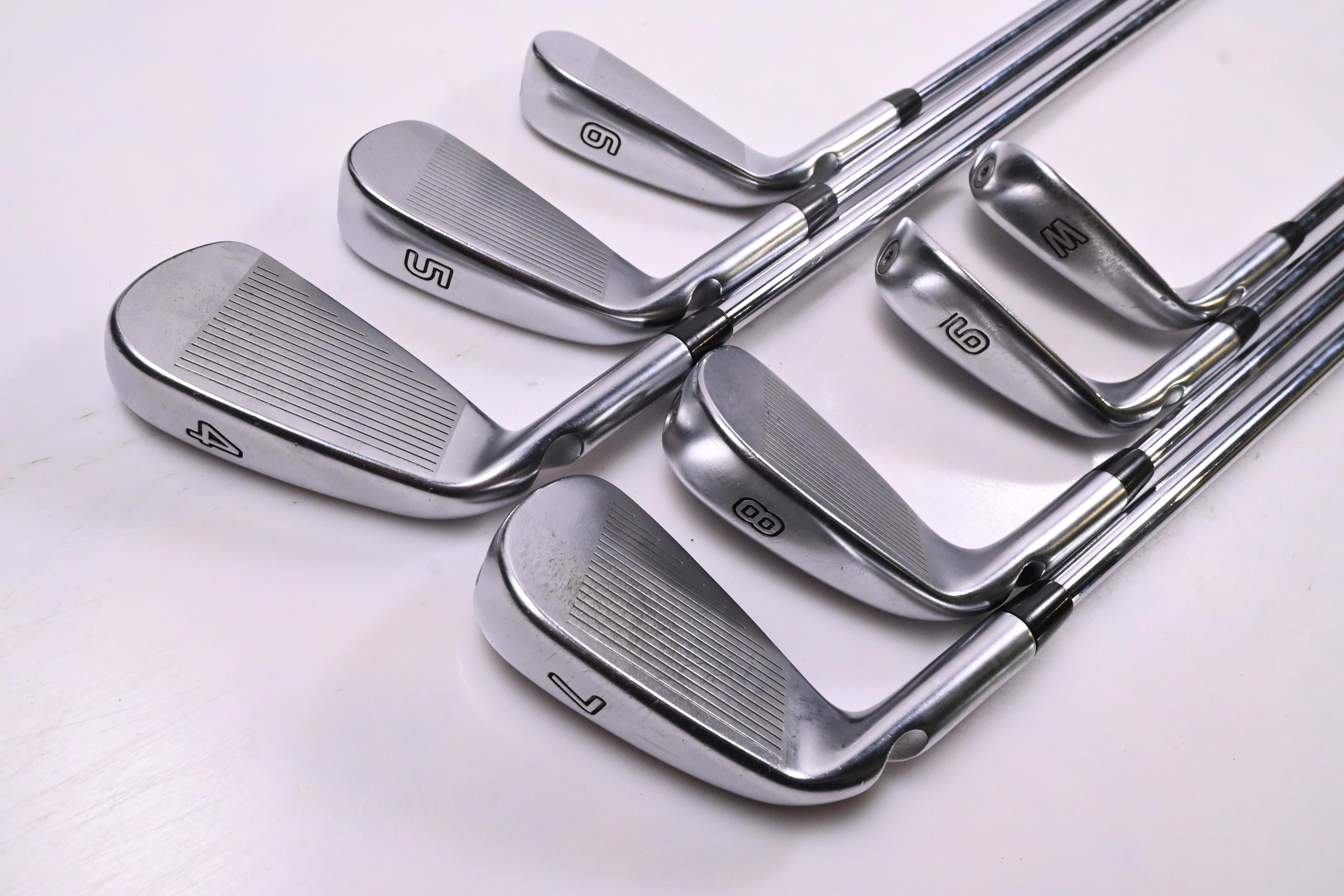 Ping i525 Irons / 4-PW / Black Dot / Stiff Flex Ping AWT 2.0 Shafts