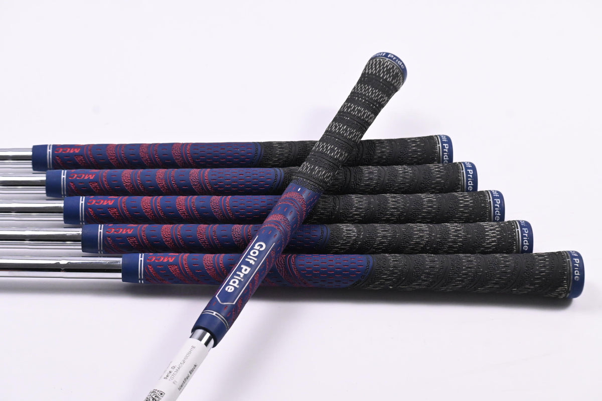 Mizuno MP-30 Irons / 5-PW / Regular Flex Dynamic Gold R300 Shafts
