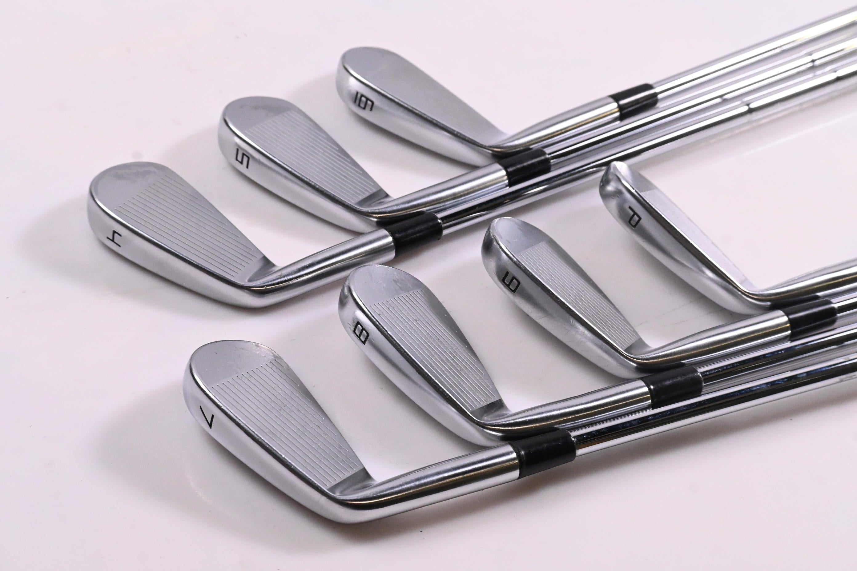 Taylormade P.7CB Irons / 4-PW / Stiff Flex Dynamic Gold Mid 115 S300 Shafts