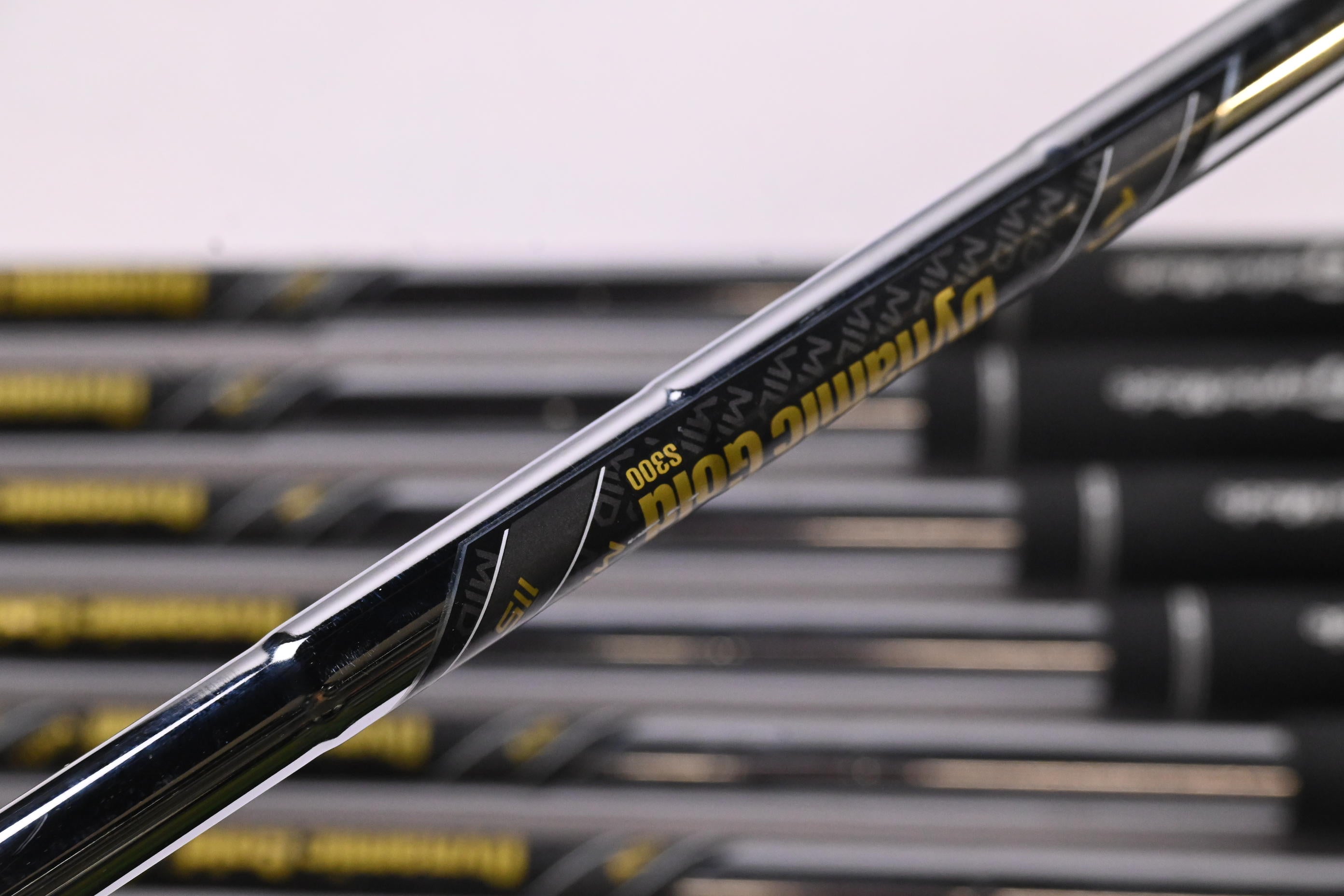 Taylormade P.7CB Irons / 4-PW / Stiff Flex Dynamic Gold Mid 115 S300 Shafts
