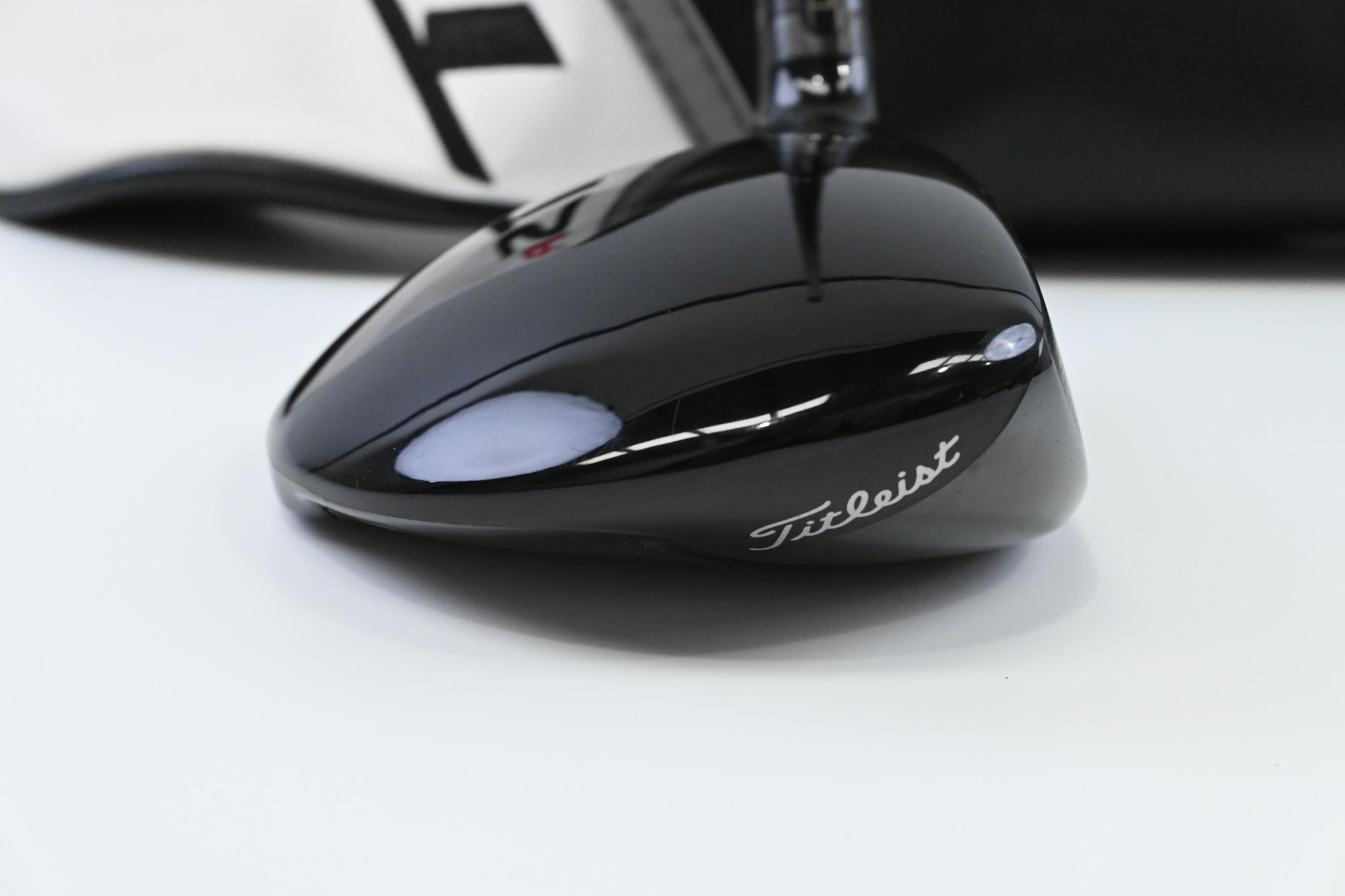 Titleist TSR2 #4 Wood / 18 Degree / Stiff Flex Tensei AV Blue 75 Shaft