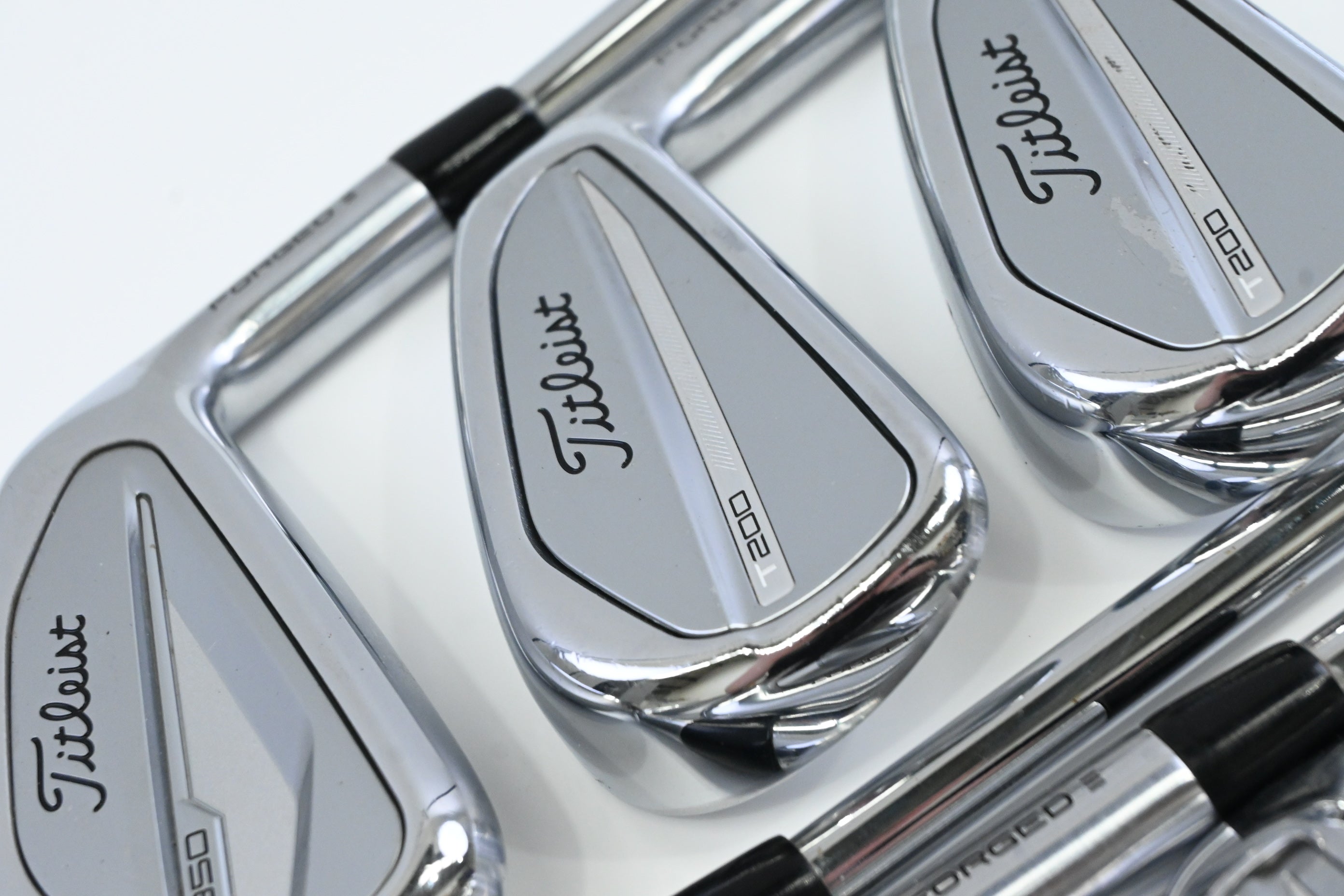 Titleist T200 2023 Irons / 5-PW+48° / Stiff Flex AMT Black S300 Shafts